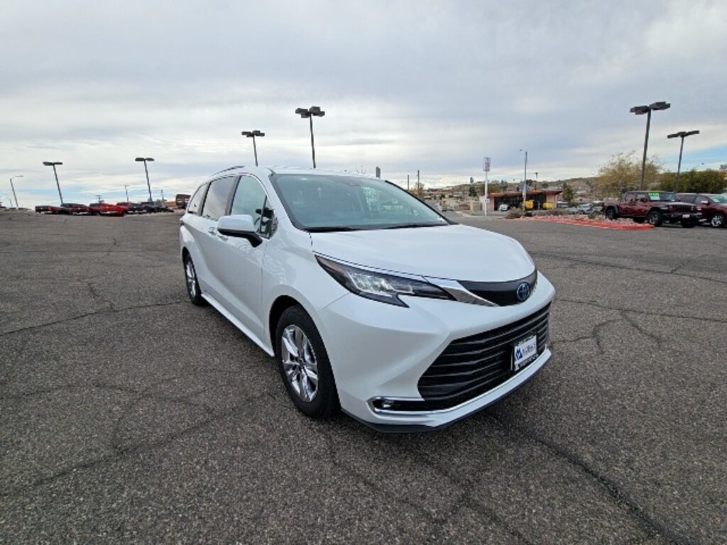 Used 2023 Toyota Sienna Van Passenger Van XLE for Sale Near Me Barstow ...