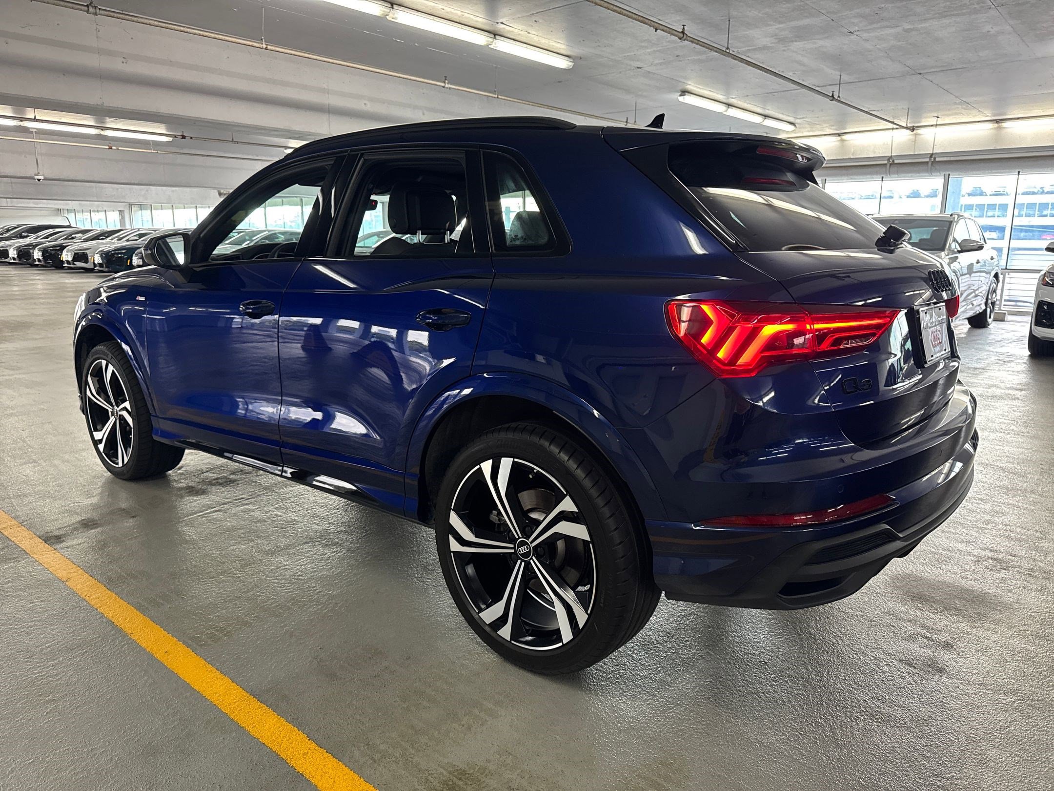 2023 Audi Q3 S line Premium Plus photo 2