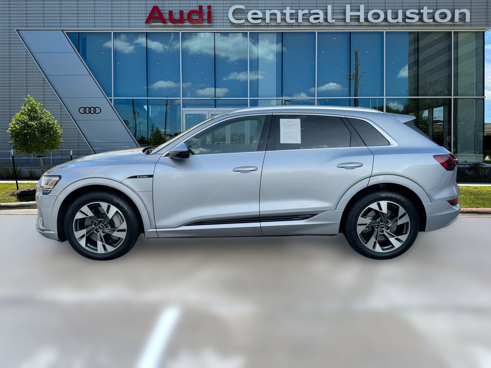 Certified 2022 Audi e-tron Premium with VIN WA1AAAGE4NB019925 for sale in Houston, TX