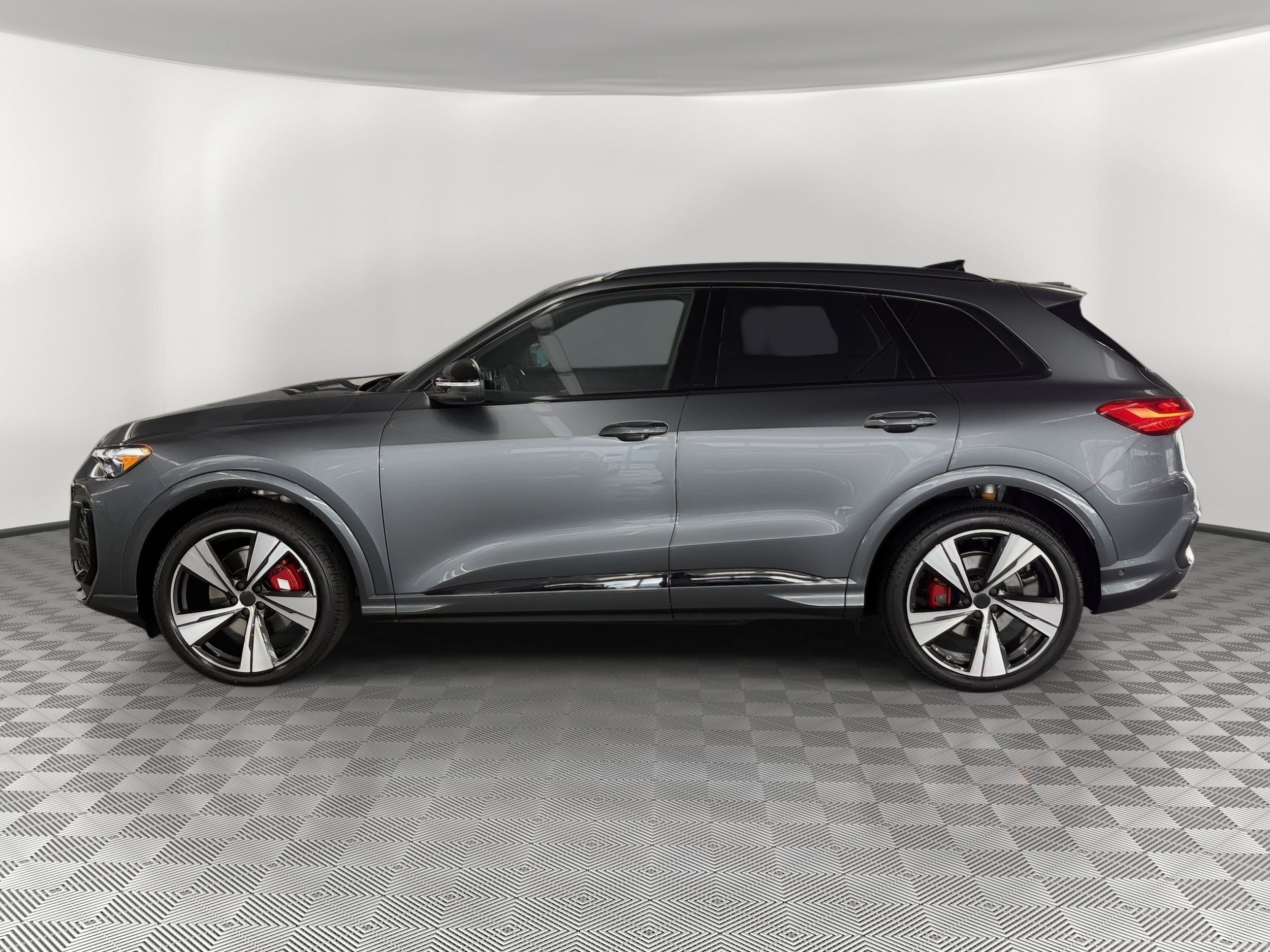 SQ5 Prestige SUV