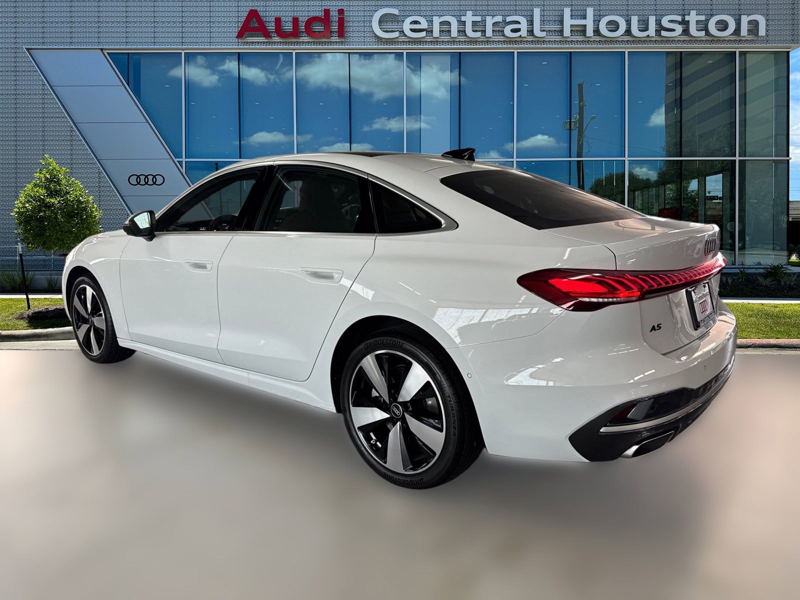 2025 Audi A5 2.0T Premium Plus photo 3