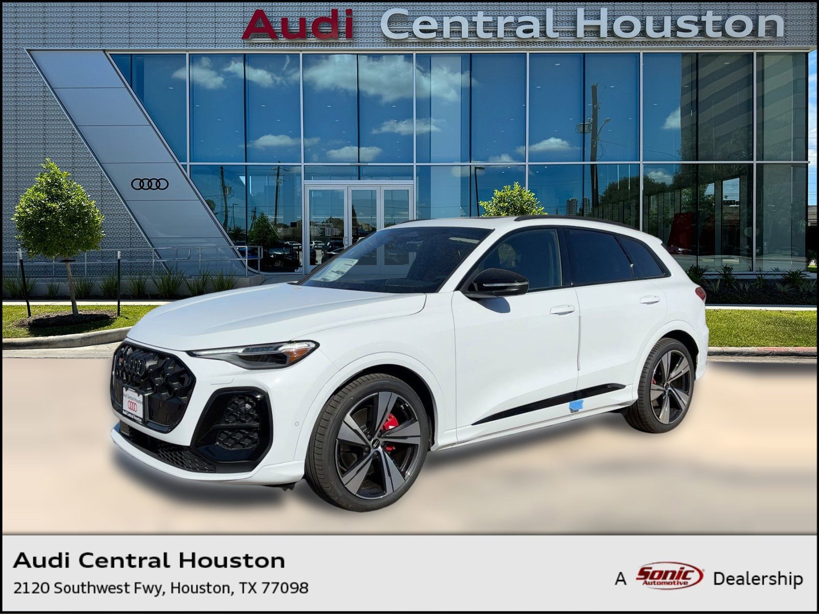 2025 Audi New SQ5 Premium Plus's photo