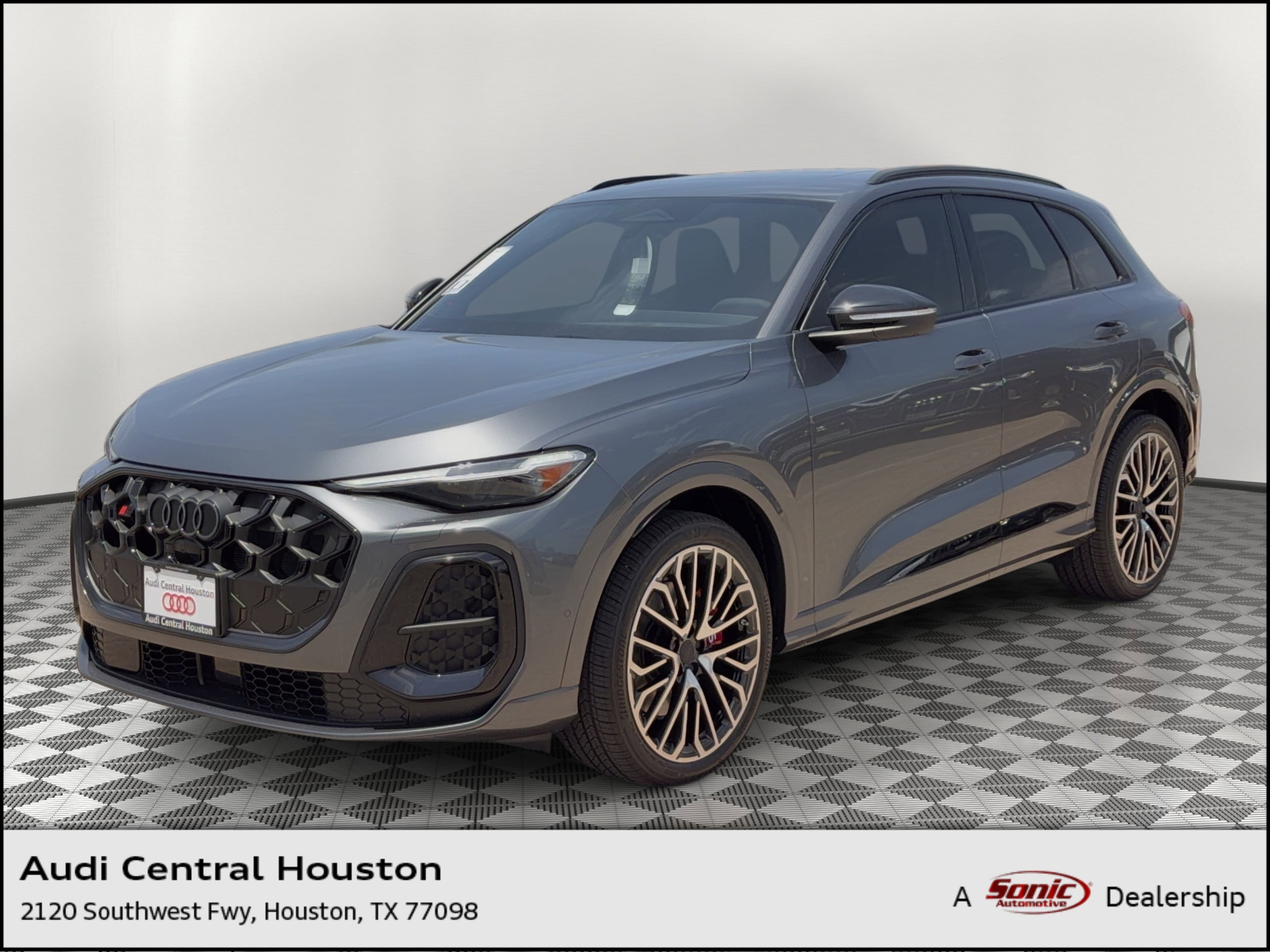 2026 Audi SQ5 Premium Plus quattro's photo