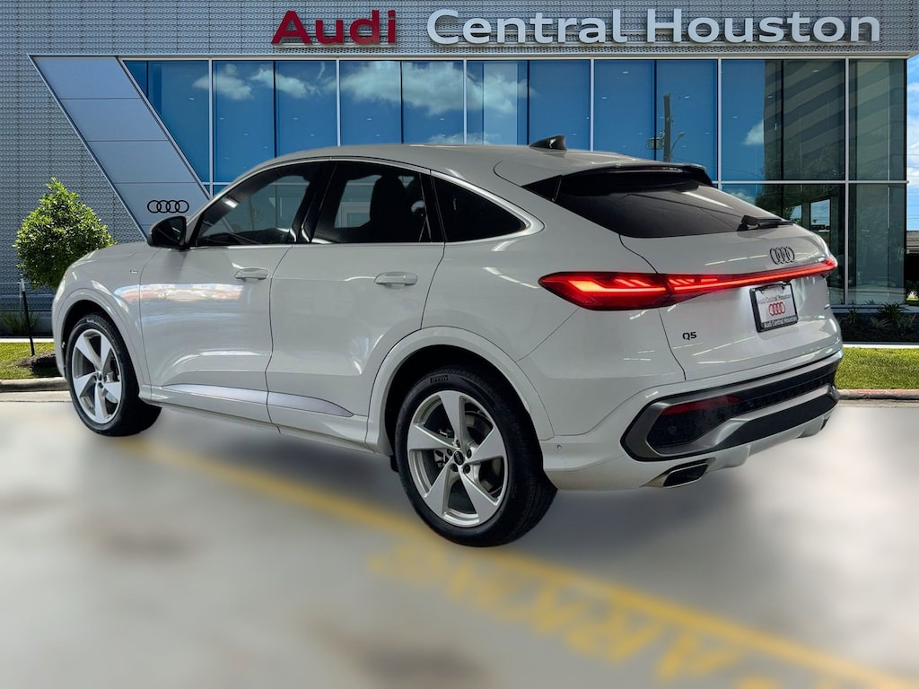 New 2025 Audi Q5 Sportback 2.0T Prestige SUV
