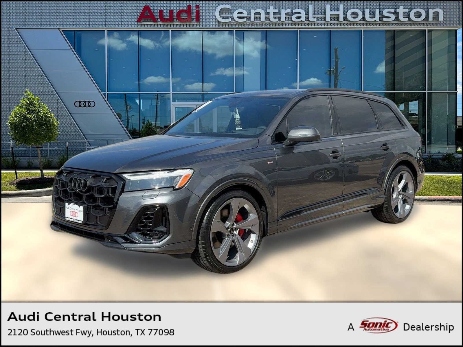 2026 Audi Q7 Prestige's photo