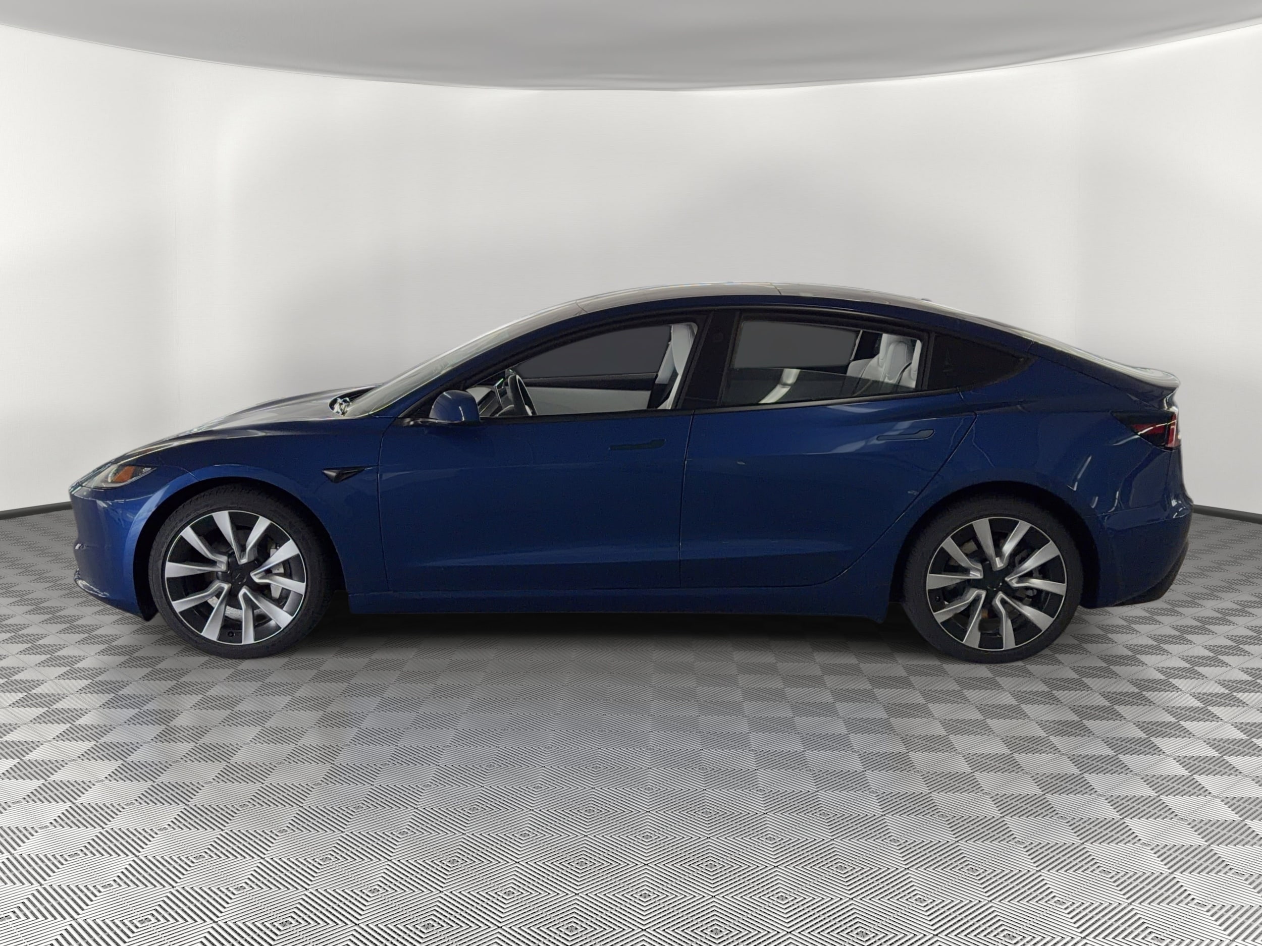 Used 2025 Tesla Model 3 Long Range with VIN 5YJ3E1EA5SF976737 for sale in Houston, TX