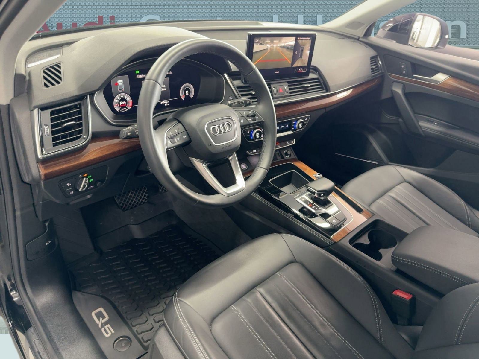 2023 Audi Q5 S line Premium Plus photo 3
