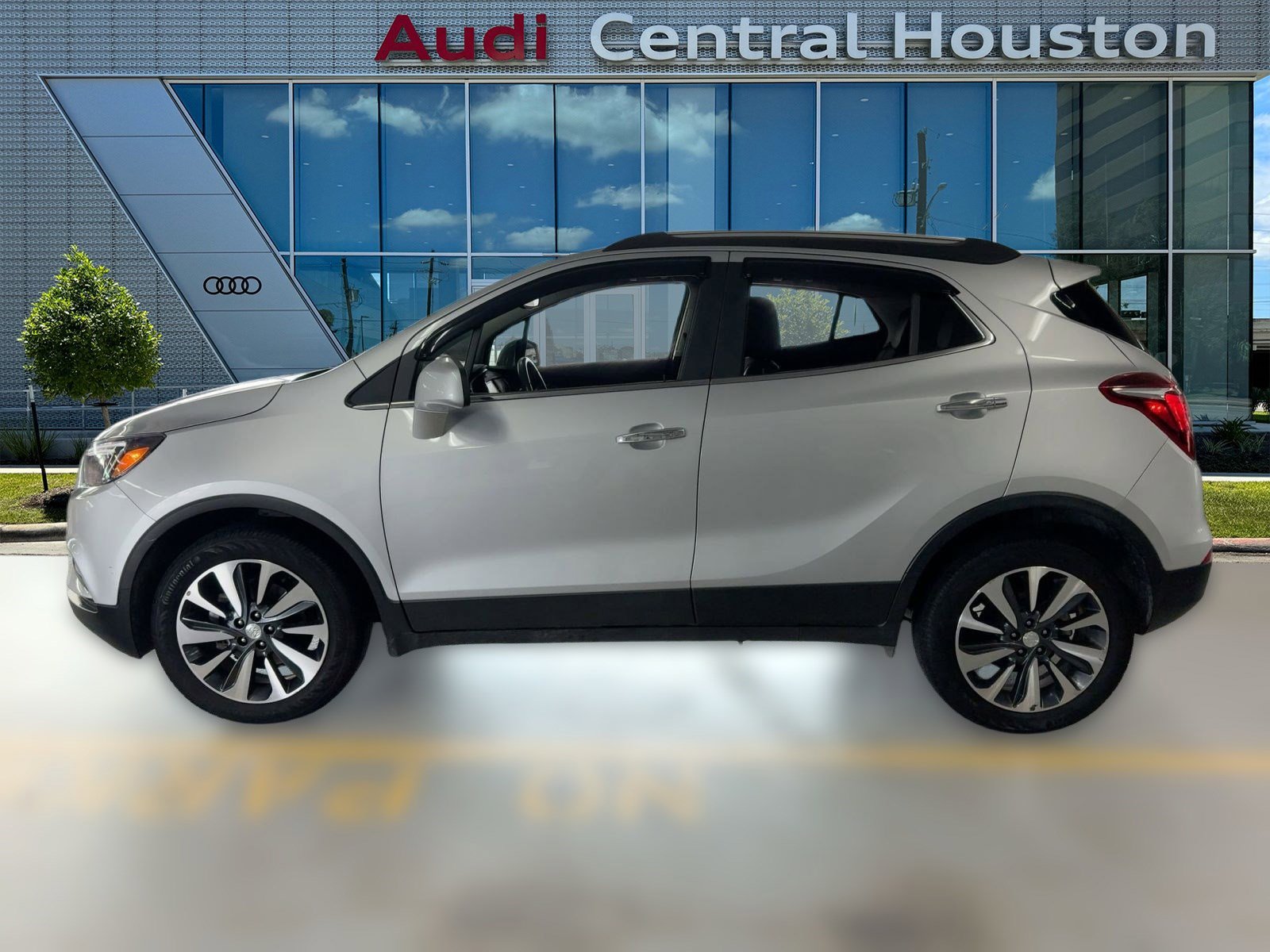 2021 Buick Encore Preferred photo 2