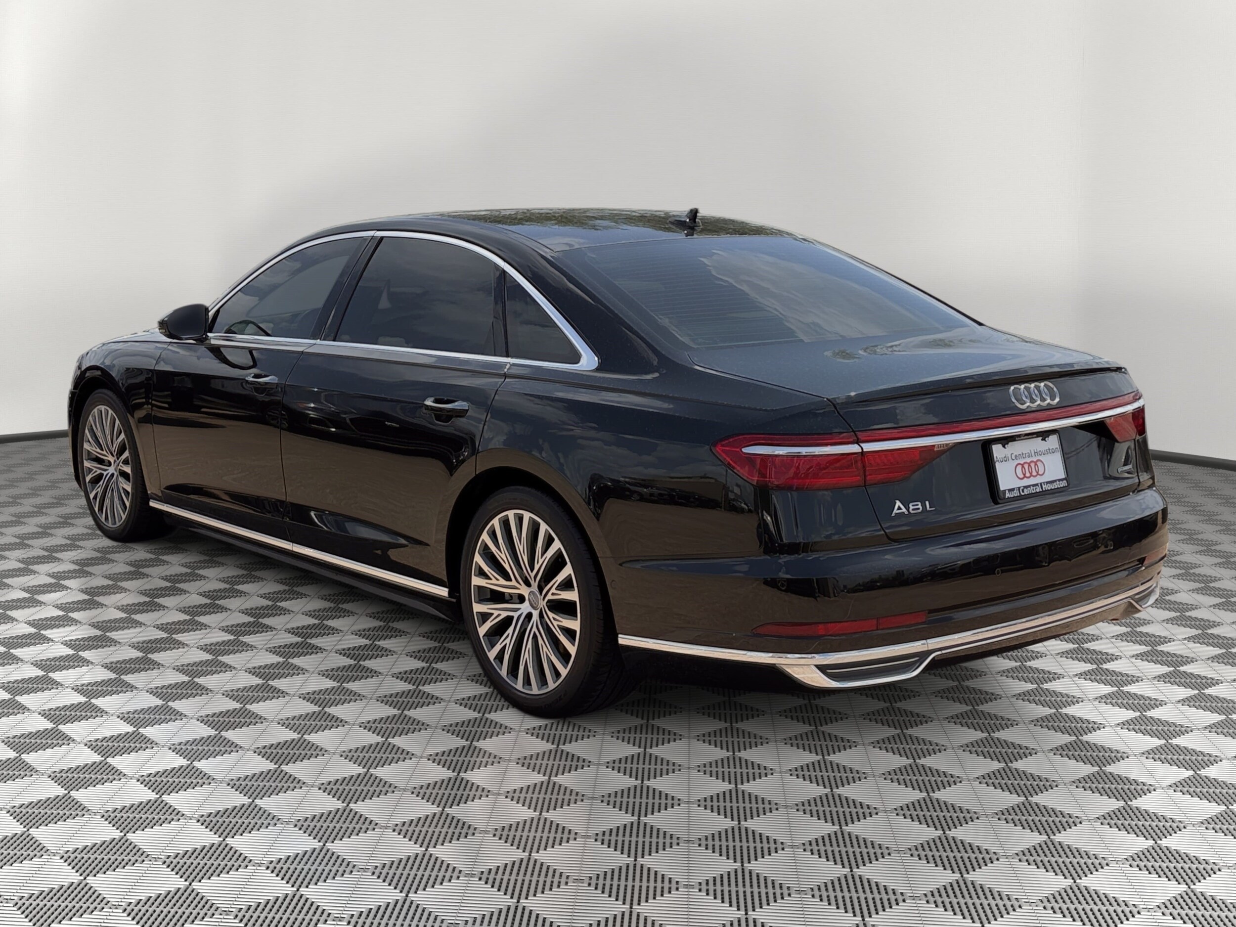A8 55 TFSI Quattro Sedan