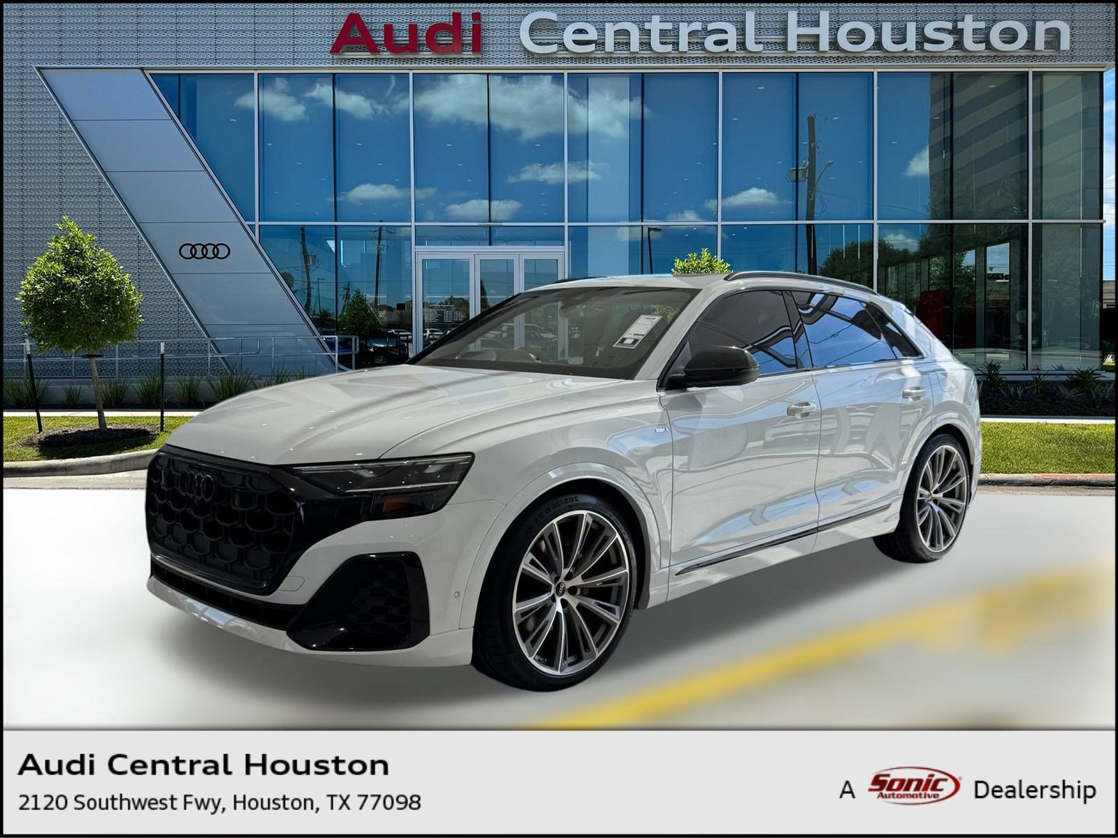 2026 Audi Q8 Prestige's photo