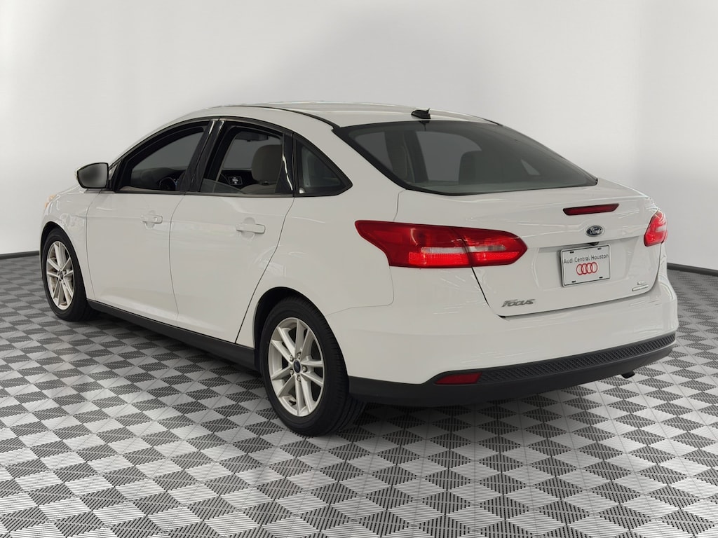 Used 2016 Ford Focus SE Sedan