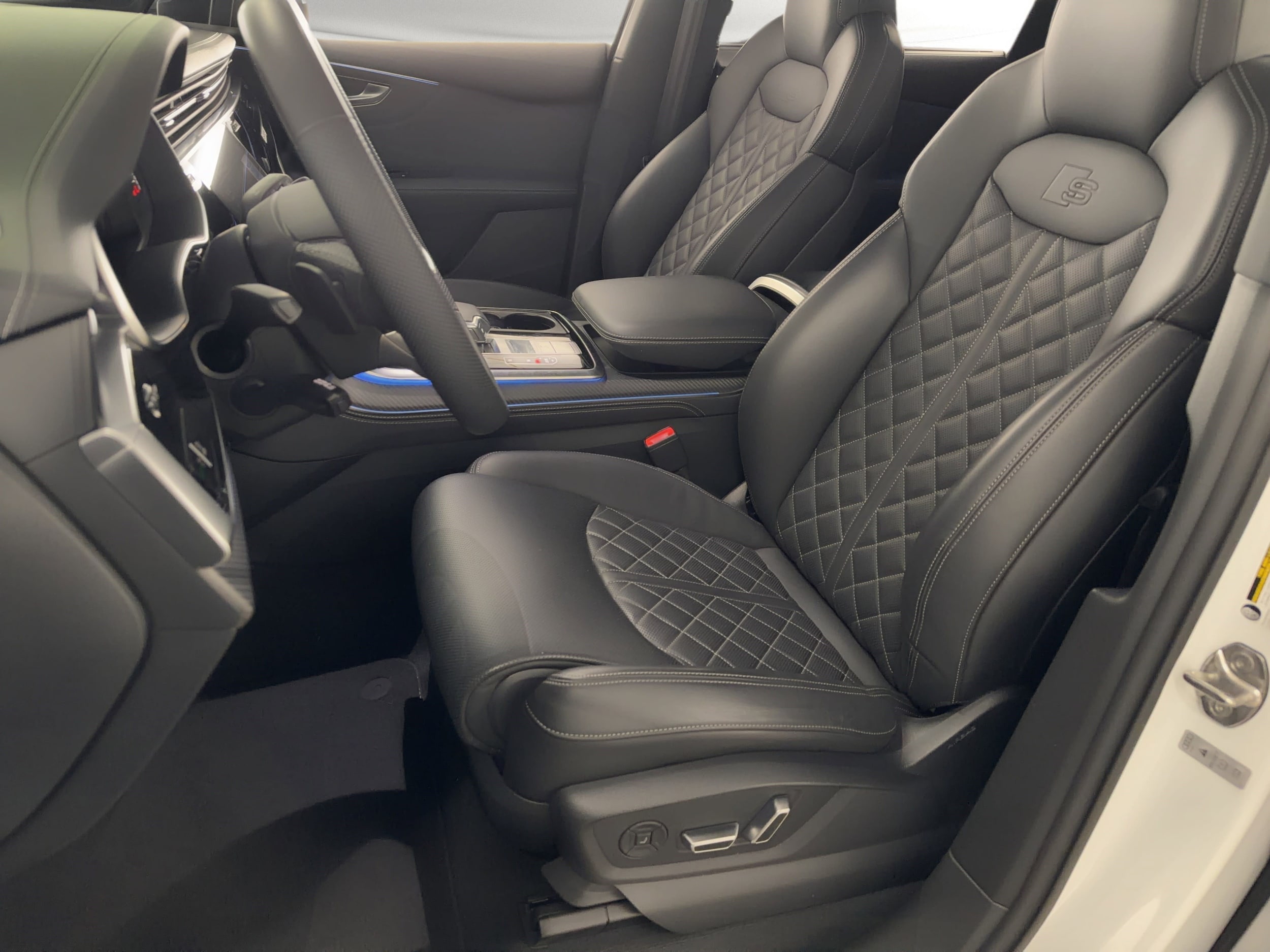 SQ7 Prestige SUV