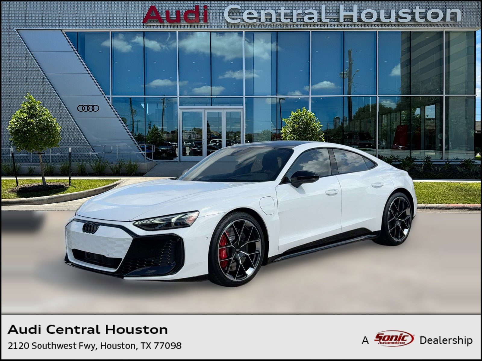 2025 Audi RS e-tron GT Performance Base's photo