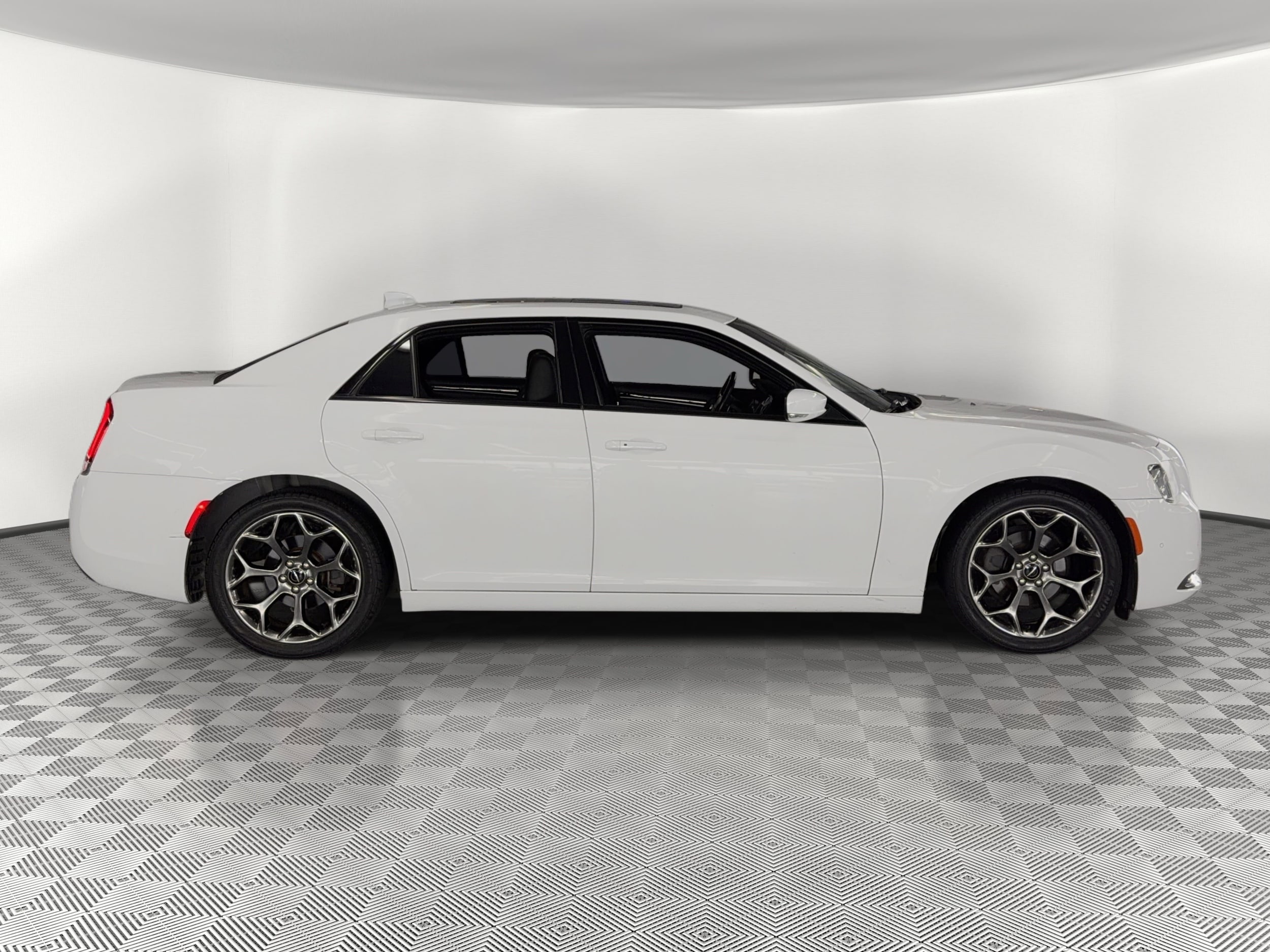 300 300S Sedan