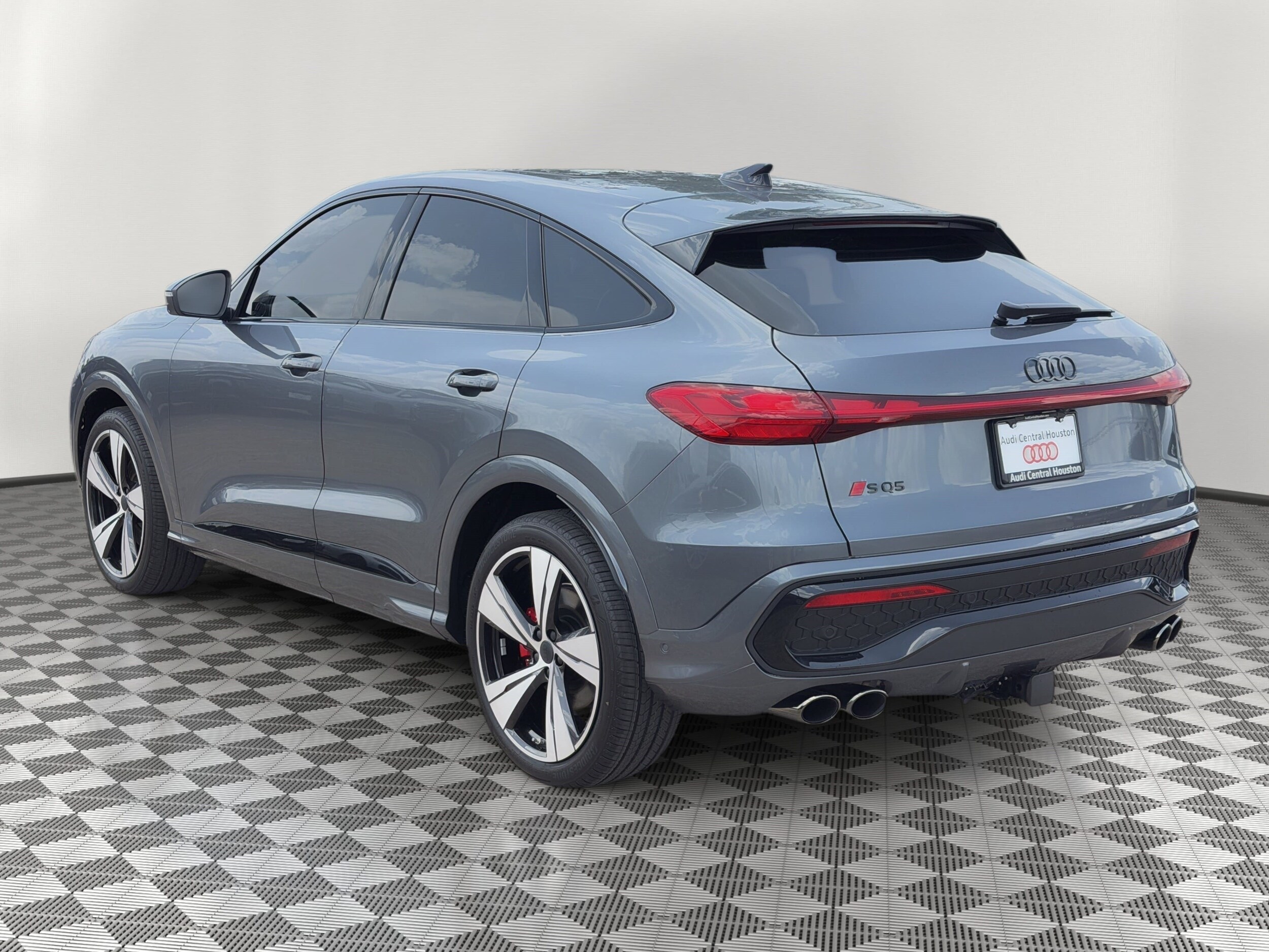 SQ5 Sportback Prestige SUV