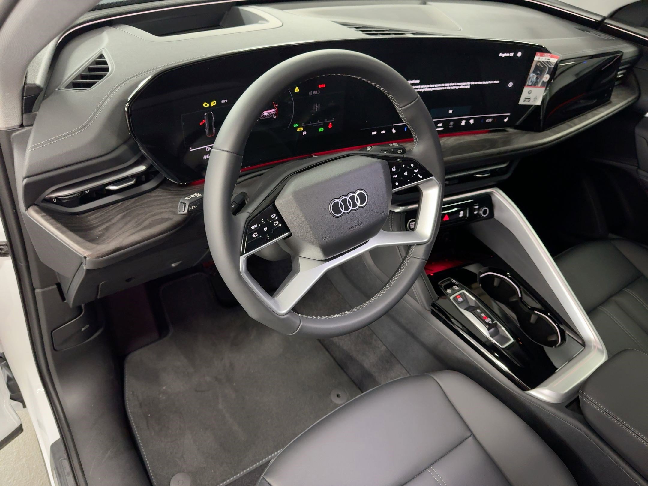 2025 Audi Q5 2.0T Premium Plus photo 3