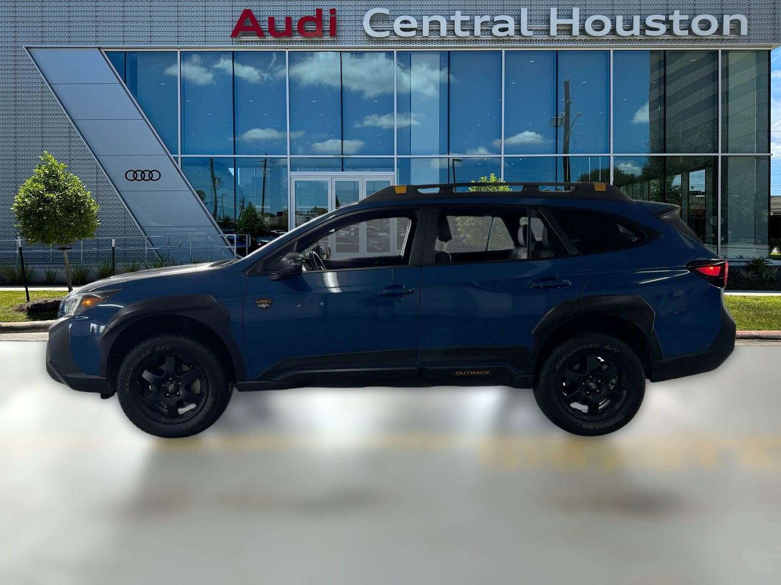 2024 Subaru Outback Wilderness photo 2