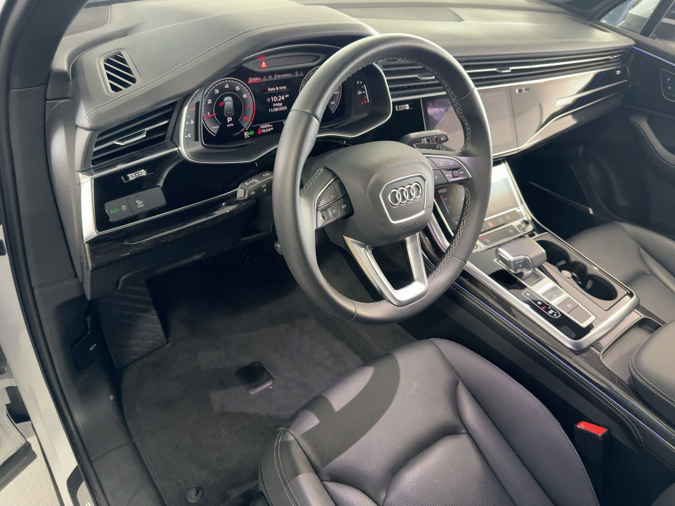 2025 Audi Q7 Premium Plus photo 4