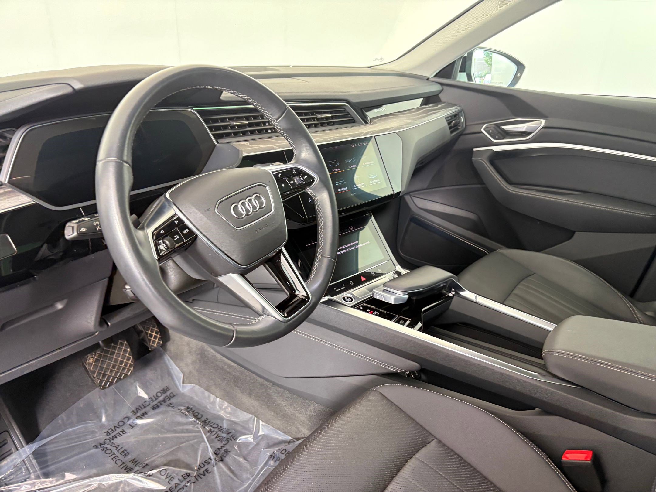 2022 Audi e-tron Sportback S line Premium Plus photo 4