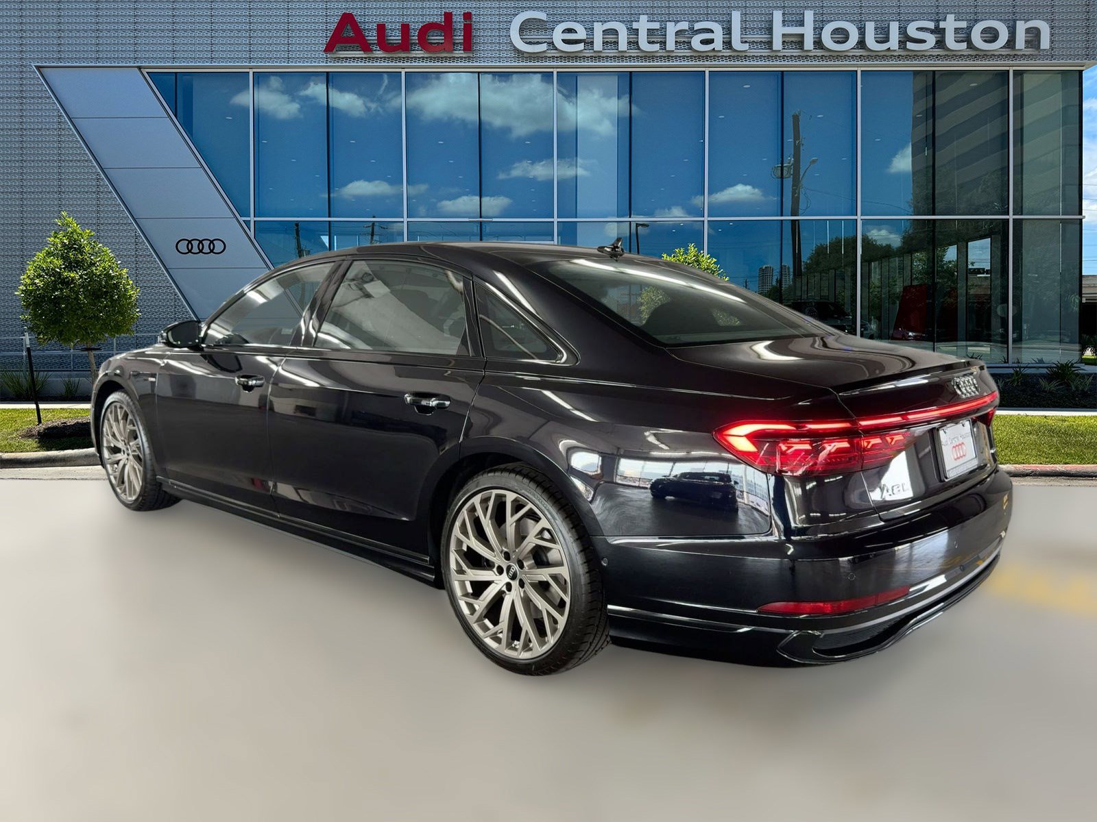 2026 Audi A8 L Quattro photo 2