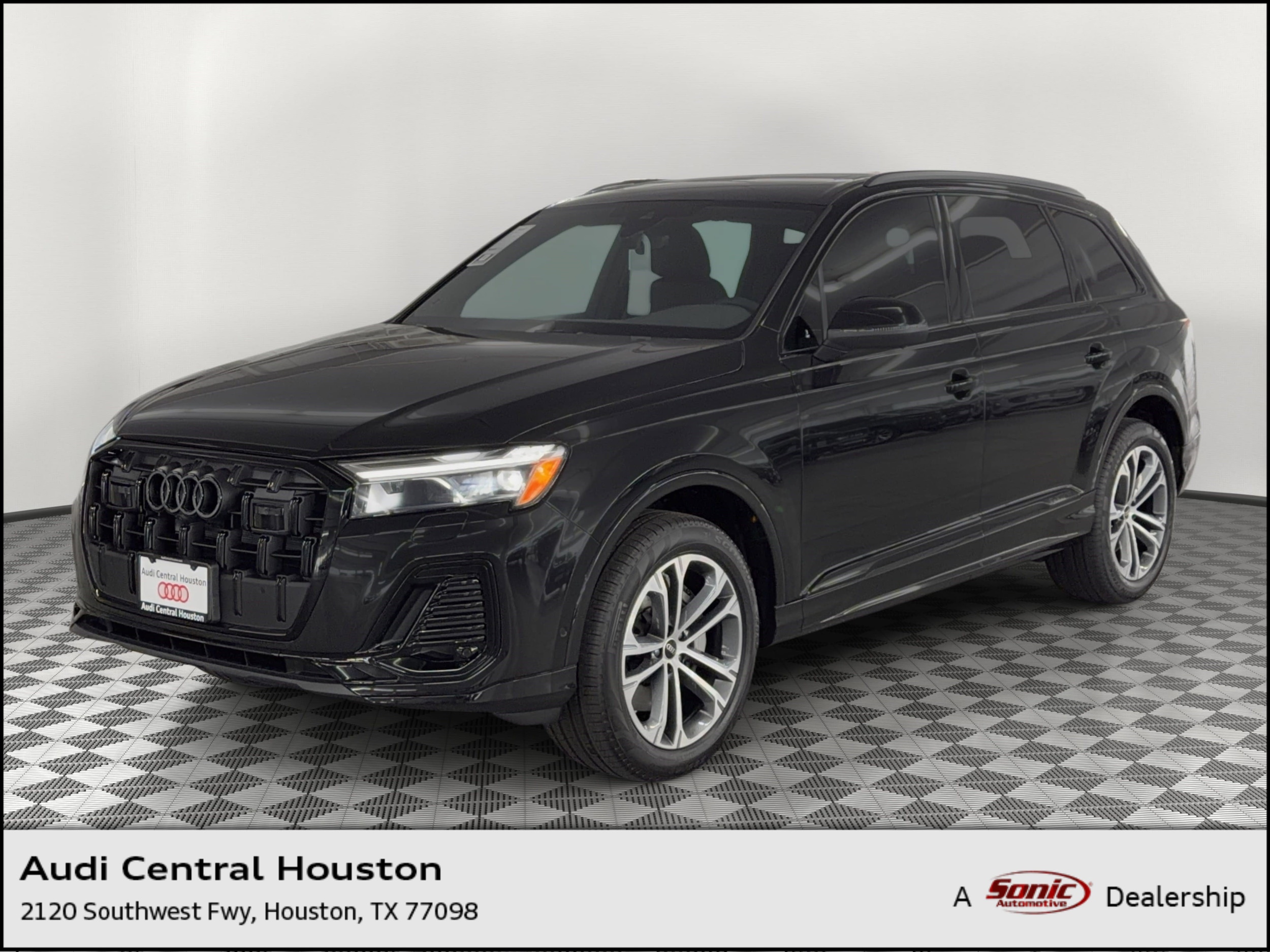 2026 Audi Q7 45 Premium quattro Tiptronic's photo