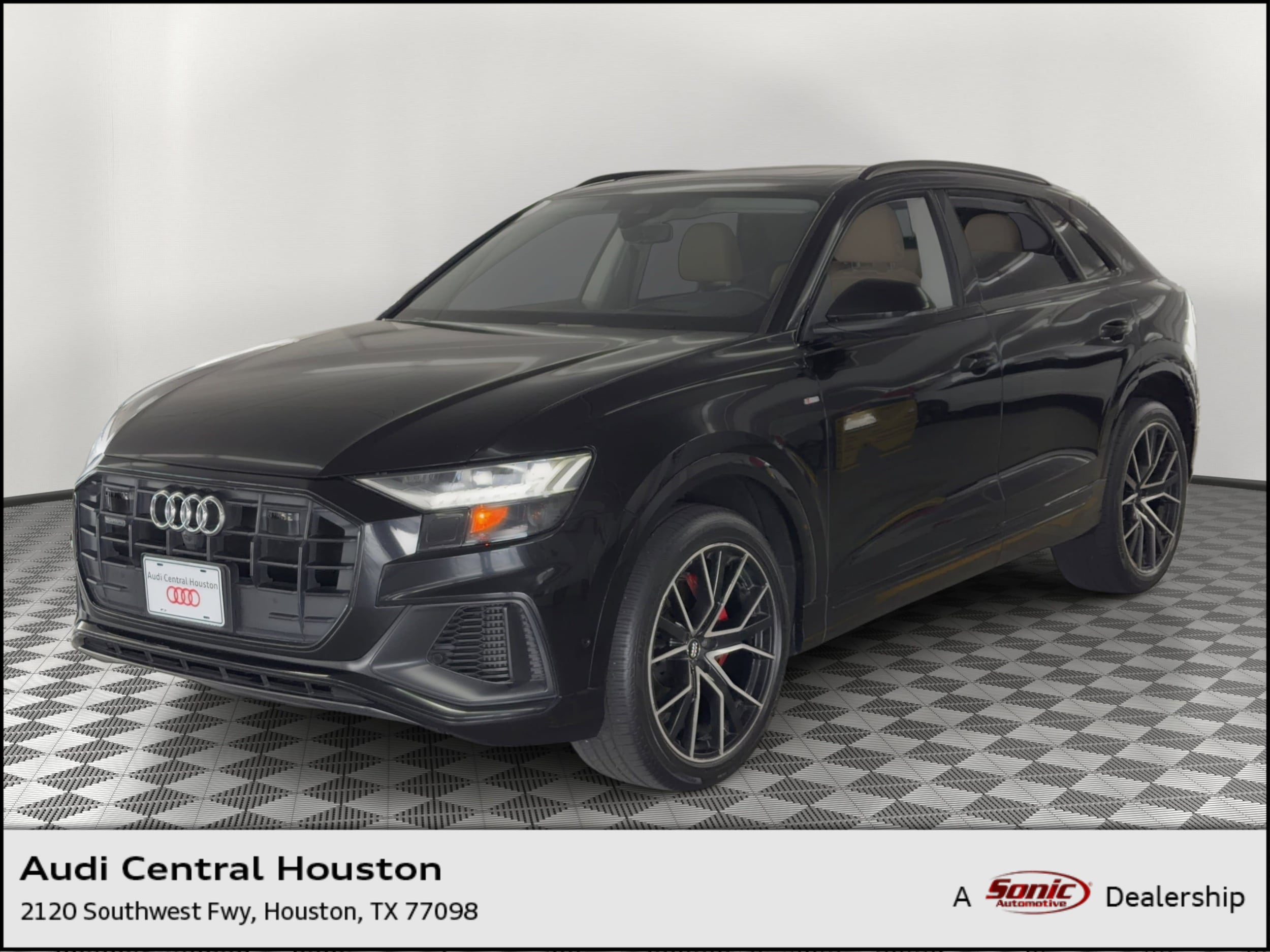 2019 Audi Q8 3.0T Prestige Tiptonic quattro's photo