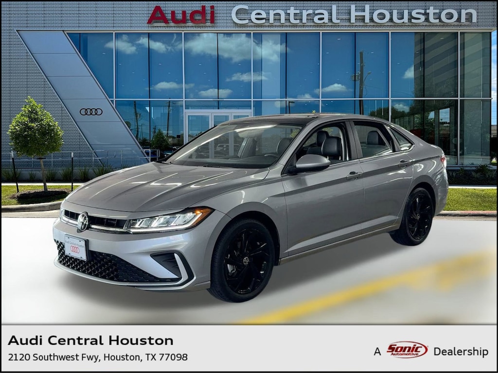 Used 2025 Volkswagen Jetta SE Sedan