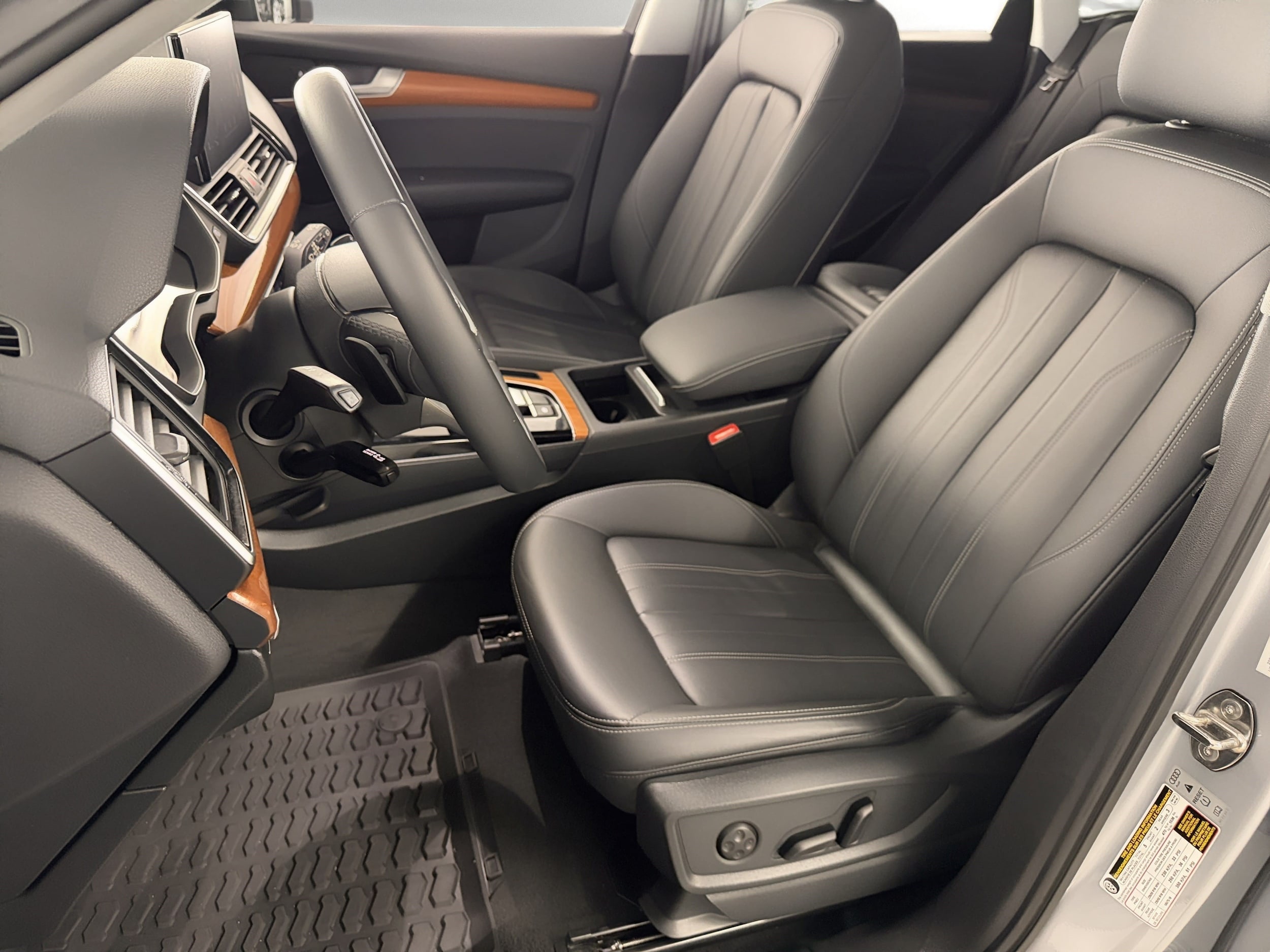 Q5 Premium SUV