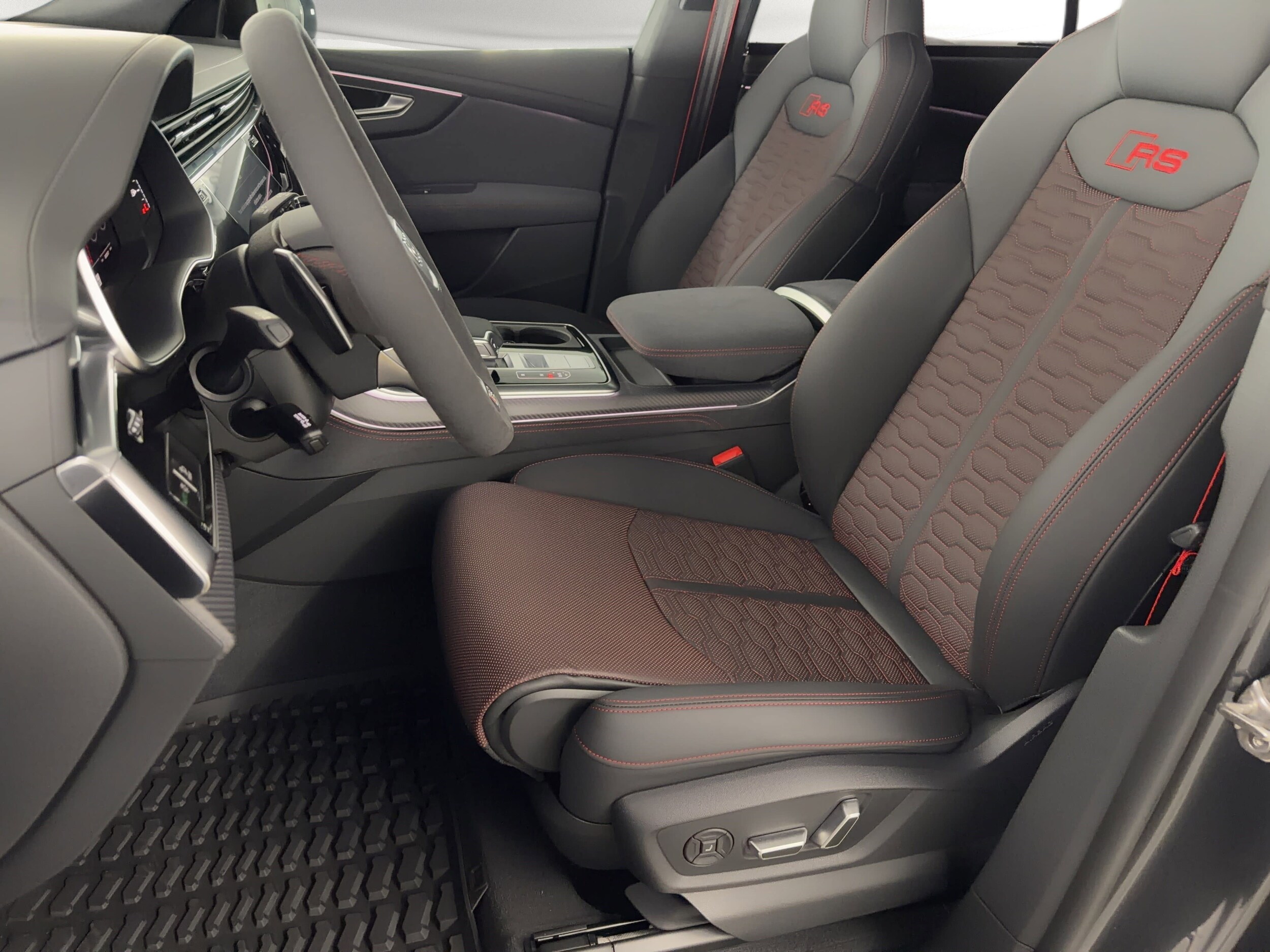 RS Q8 Performance SUV
