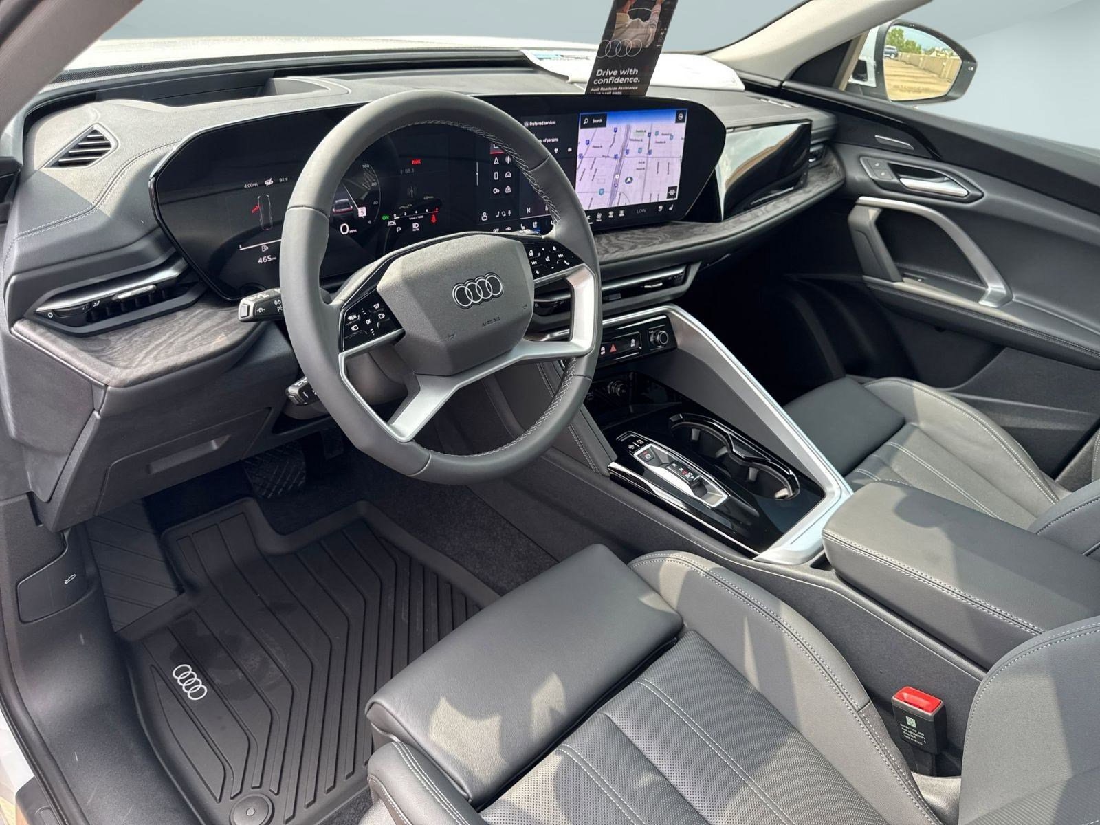 2025 Audi Q5 2.0T Premium Plus photo 3