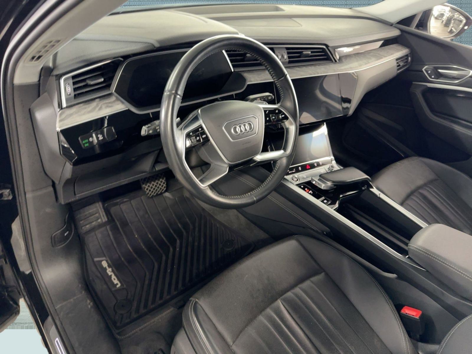 2021 Audi e-tron Premium Plus photo 4
