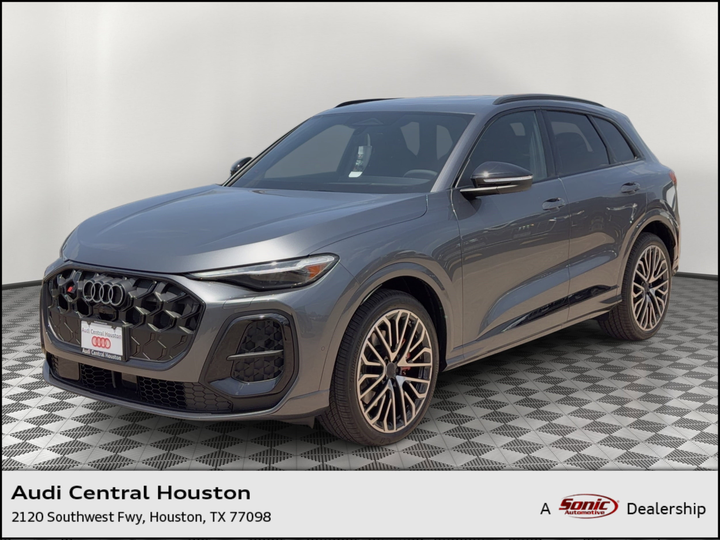 2026 Audi SQ5 Premium Plus quattro's photo