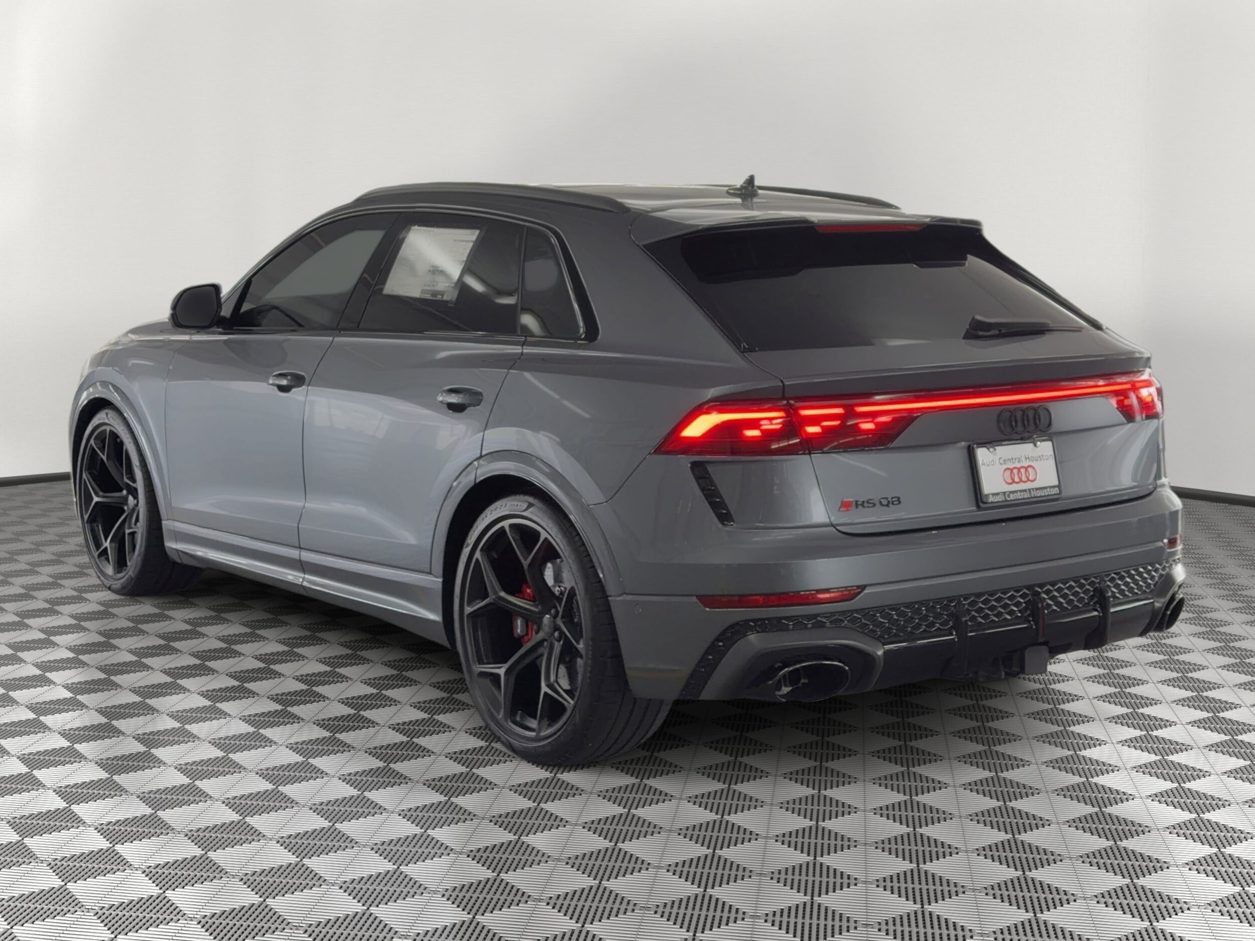 RS Q8 Performance SUV