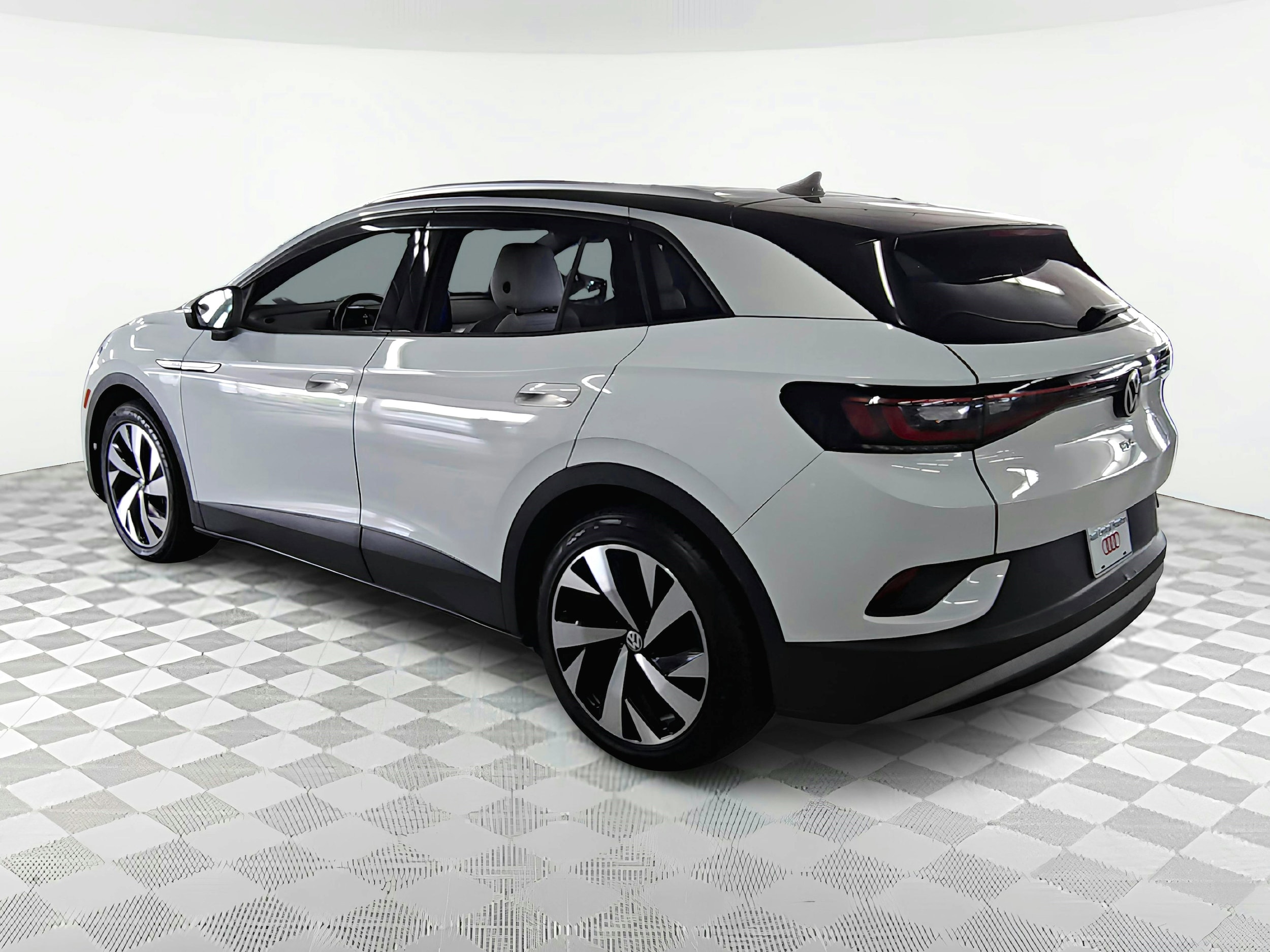 Used 2022 Volkswagen ID.4 PRO S with VIN WVGKMPE22NP070058 for sale in Houston, TX