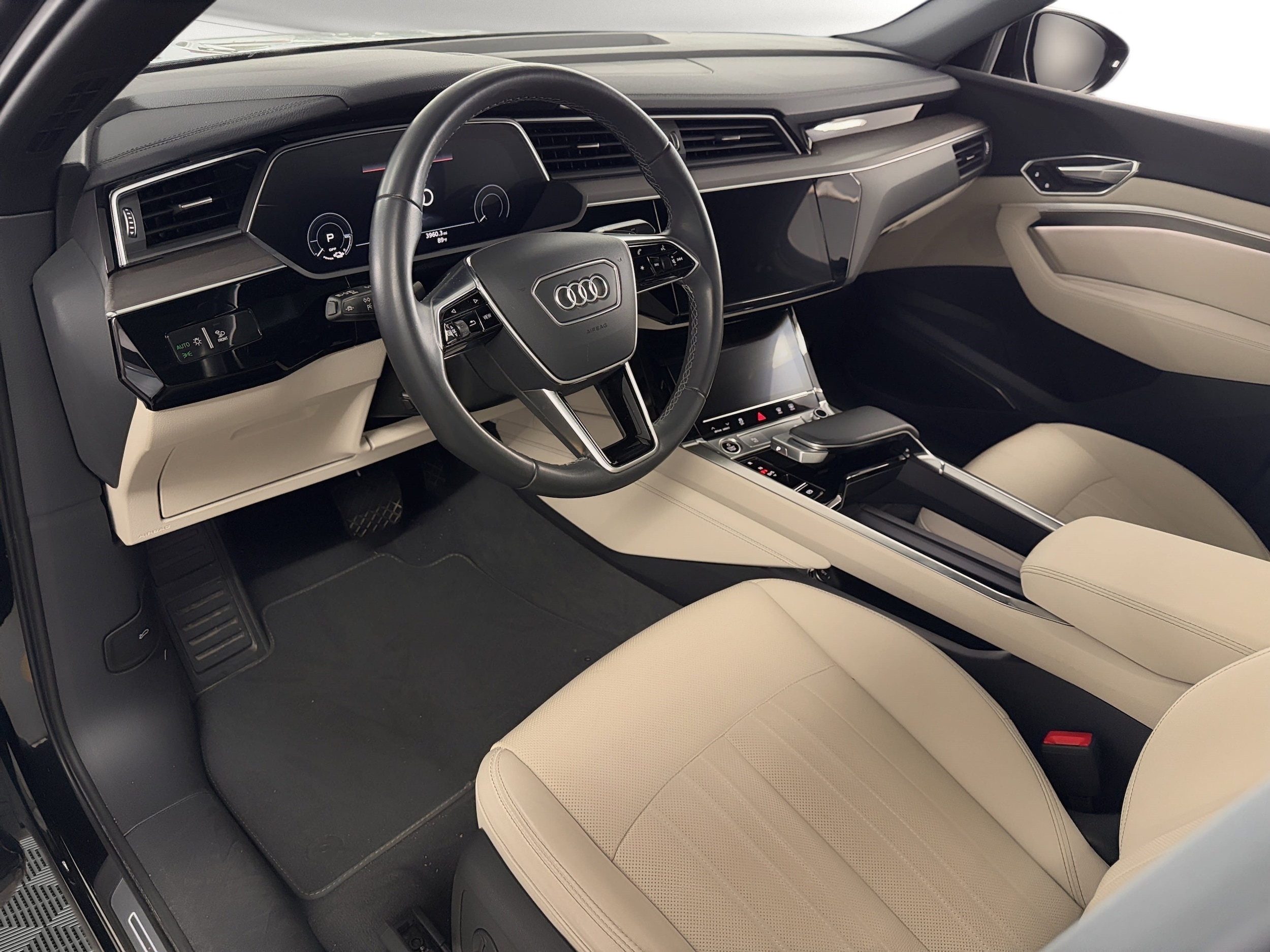 E-tron Sportback S Line Premium Plus SUV