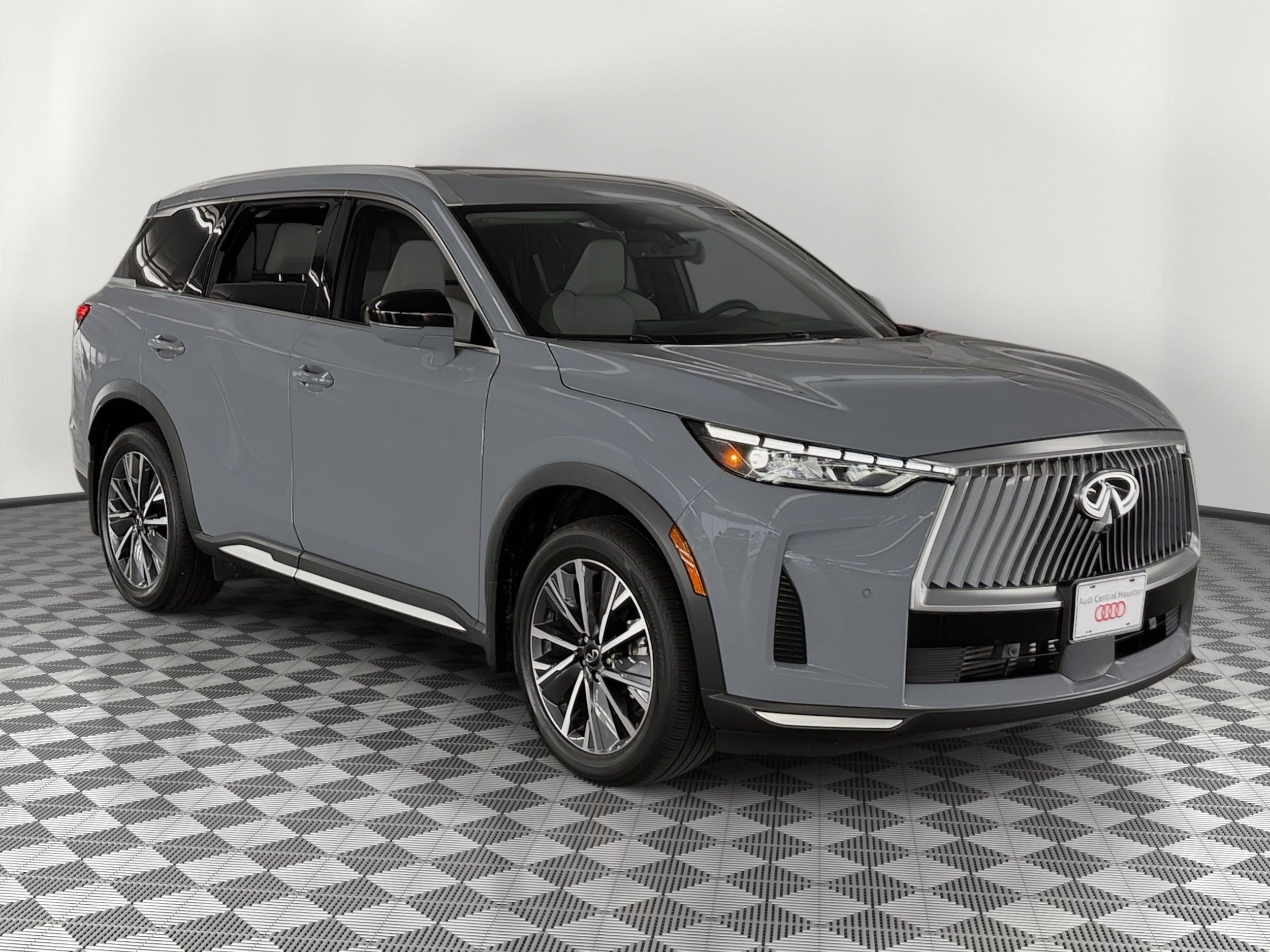 QX60 LUXE SUV