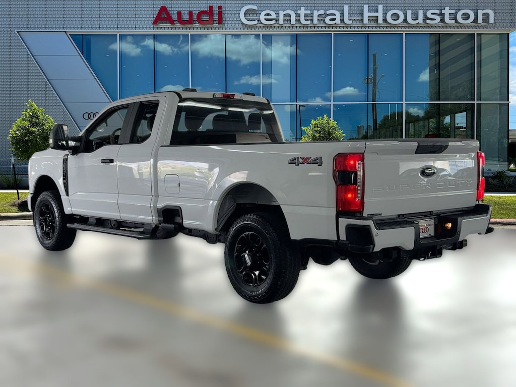 Used 2023 Ford F-350 XL Truck Super Cab