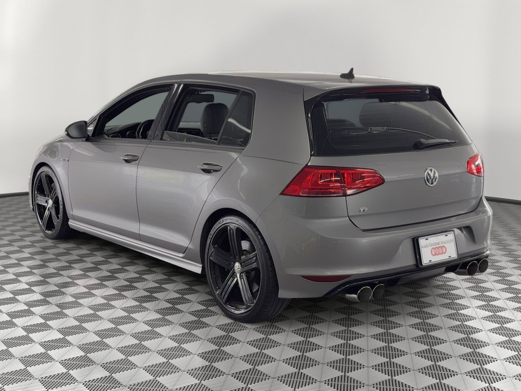 Used 2016 Volkswagen Golf R 4dr HB Man w/DCC/Nav Hatchback