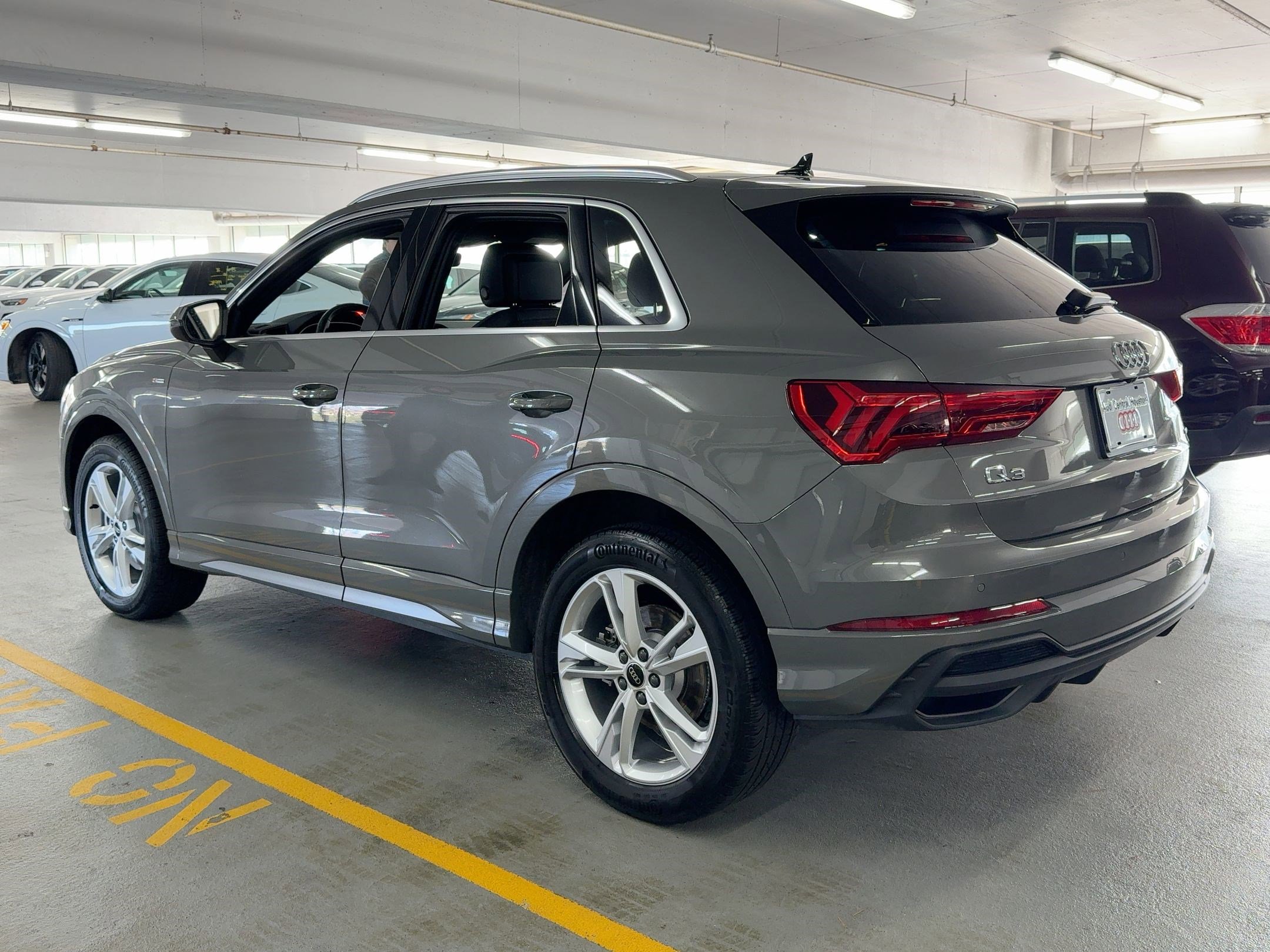 2023 Audi Q3 S line Premium Plus photo 2