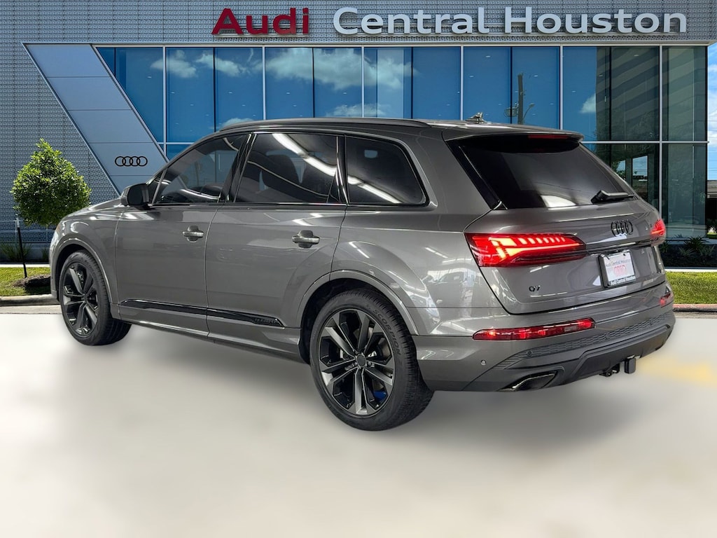New 2026 Audi Q7 55 Premium Plus SUV