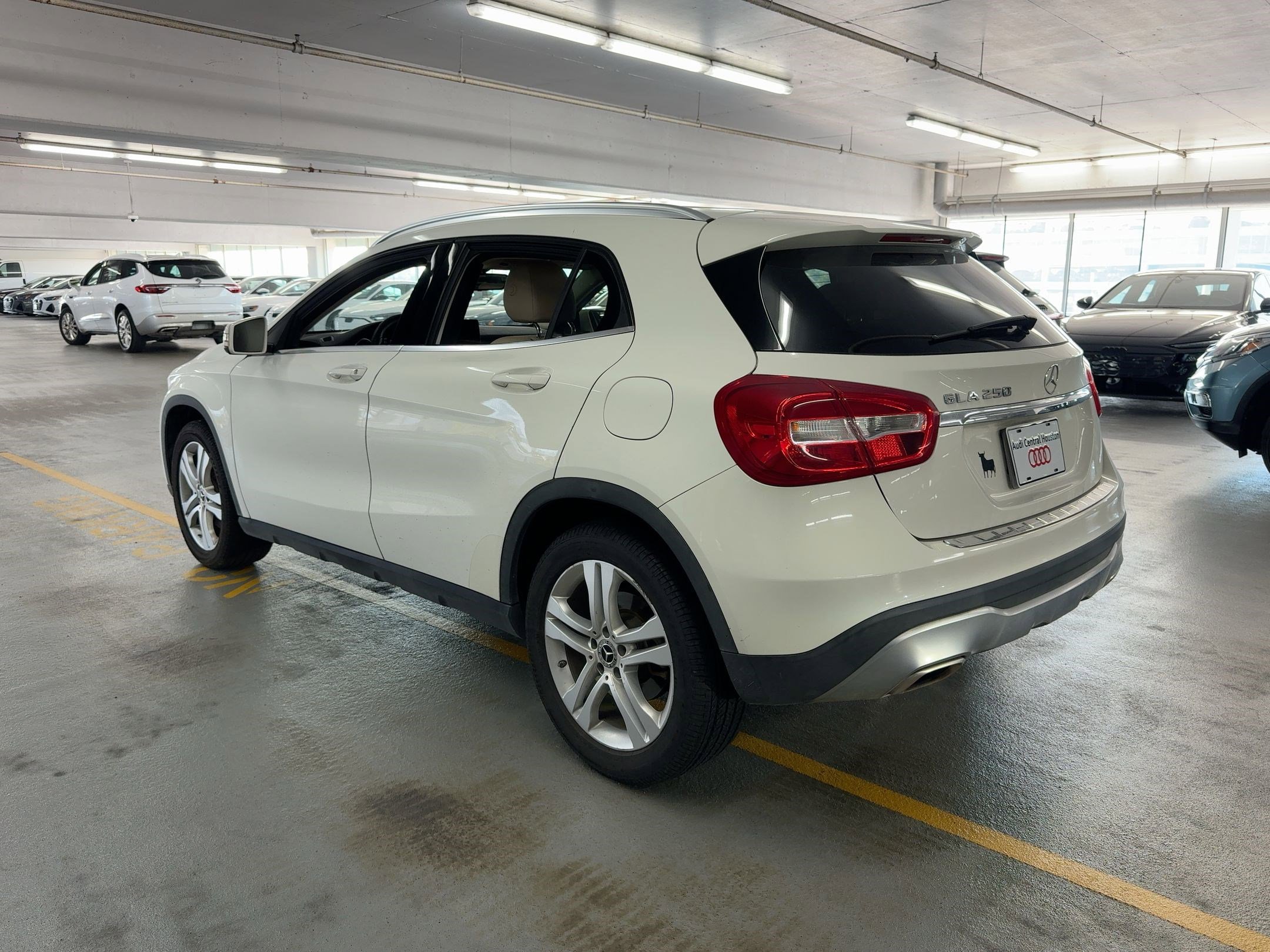 2018 Mercedes Benz GLA 250 photo 3