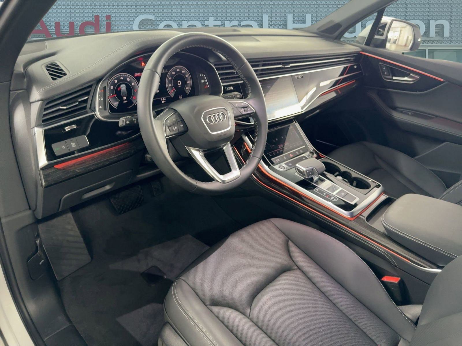 2025 Audi Q7 Premium Plus photo 4