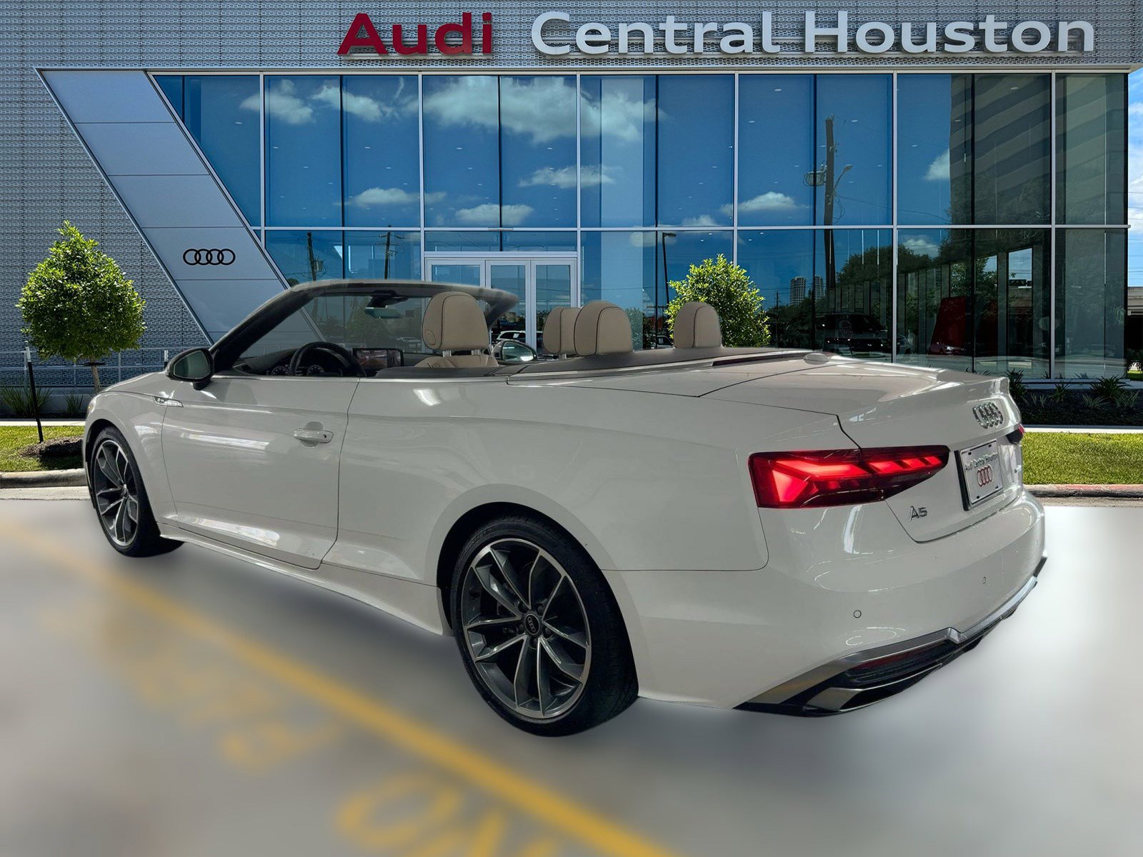 2024 Audi A5 S line Premium Plus Cabriolet photo 3