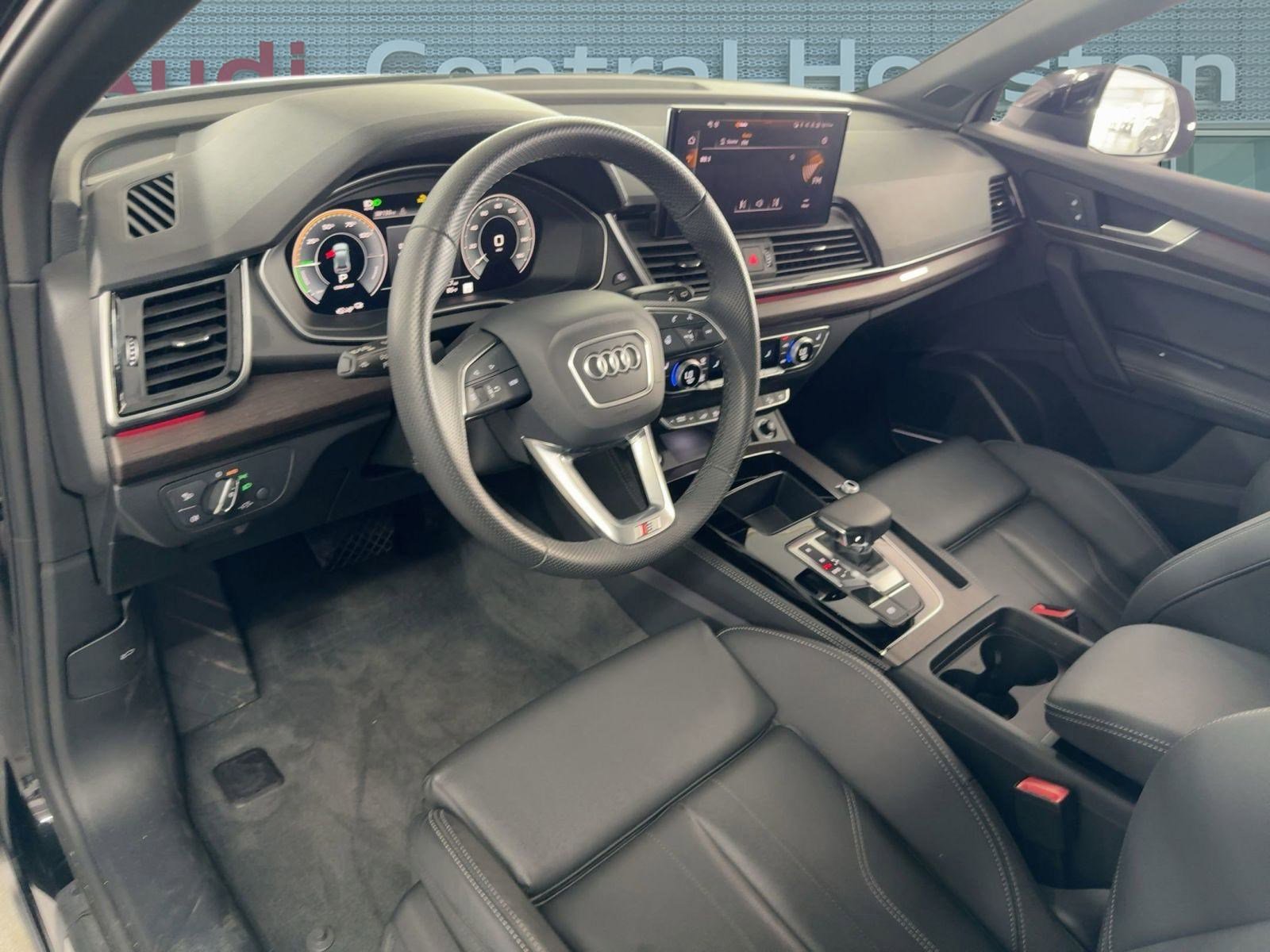 2025 Audi Q5 S line Premium Plus photo 3