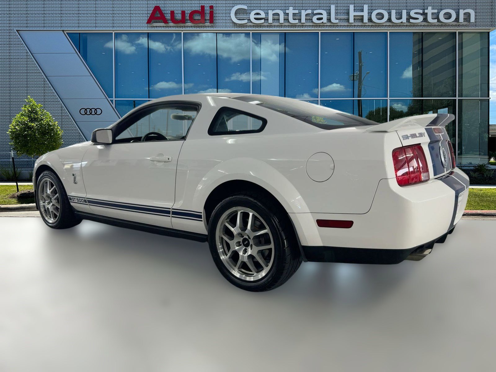 2008 Ford Mustang Shelby GT500 photo 3