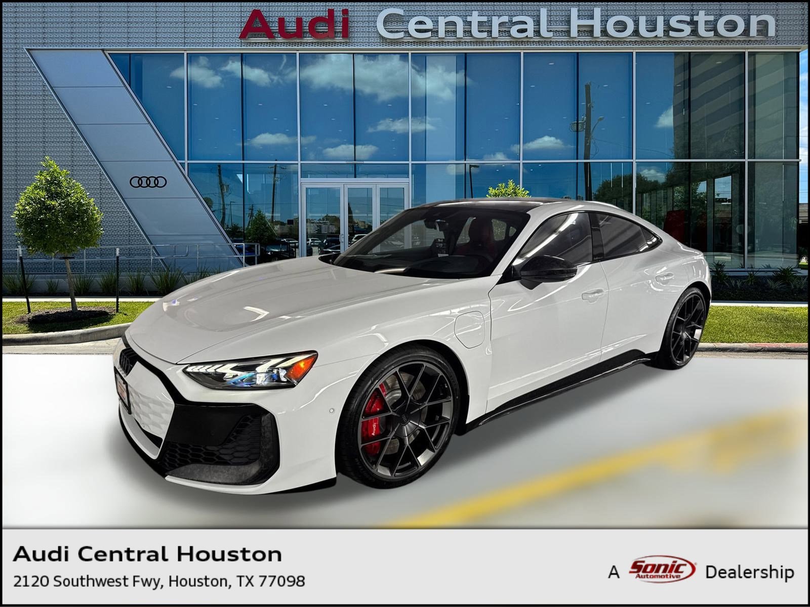 2025 Audi RS e-tron GT Performance Base's photo