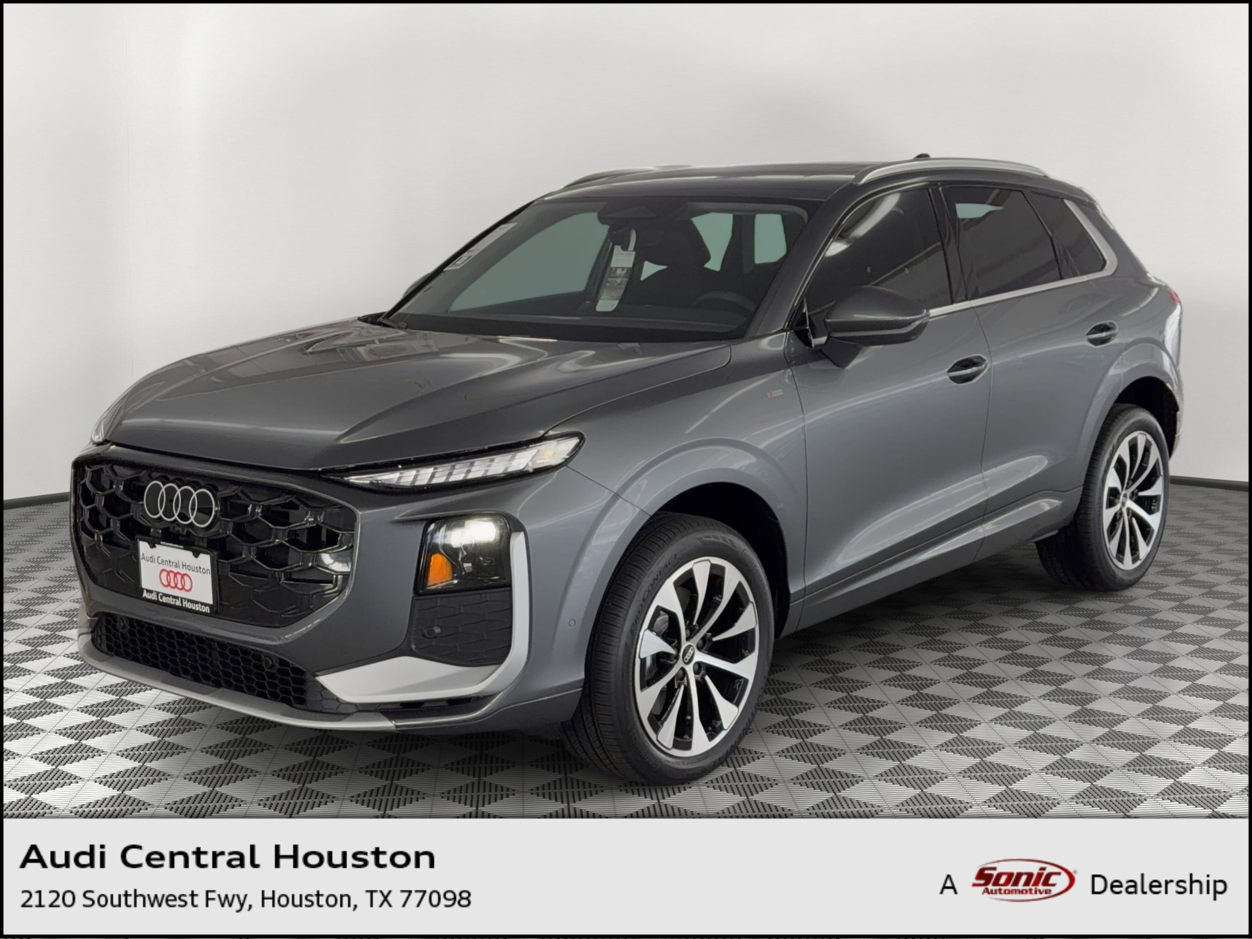 2026 Audi Q3 S line quattro's photo