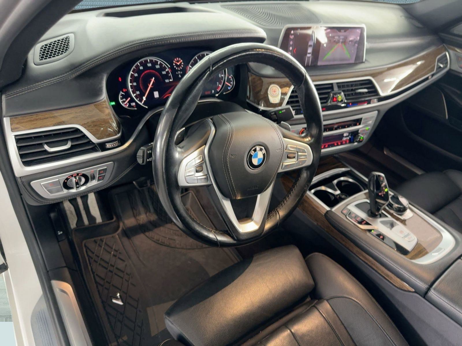 2019 Bmw 740i Sedan photo 4