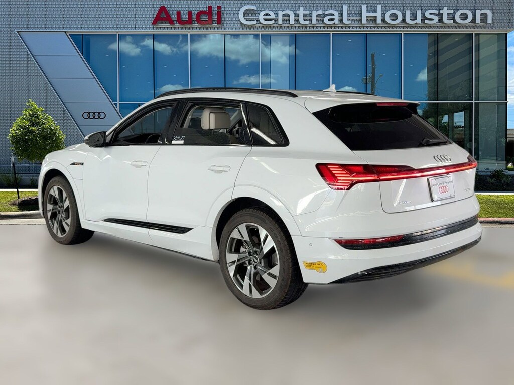 Used 2022 Audi e-tron Premium SUV