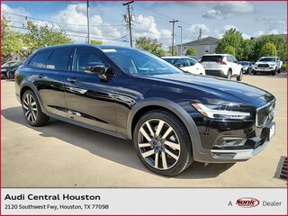 Used 2022 Volvo V90 Cross Country B6 AWD Wagon for sale in Houston